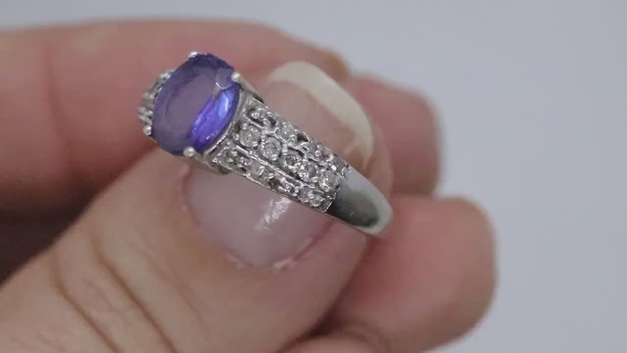 Tanzanite and diamond ring. 14k Blue Tanzanite solitaire.