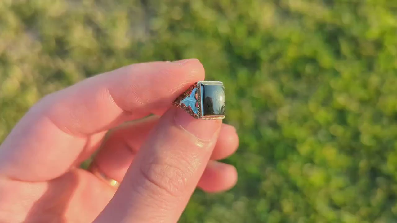 14k ONYX ring. ONYX Modern and Slim Picture Frame Rectangle Onyx signet ring. Mourning Ring Sz 3 stock(126/50)