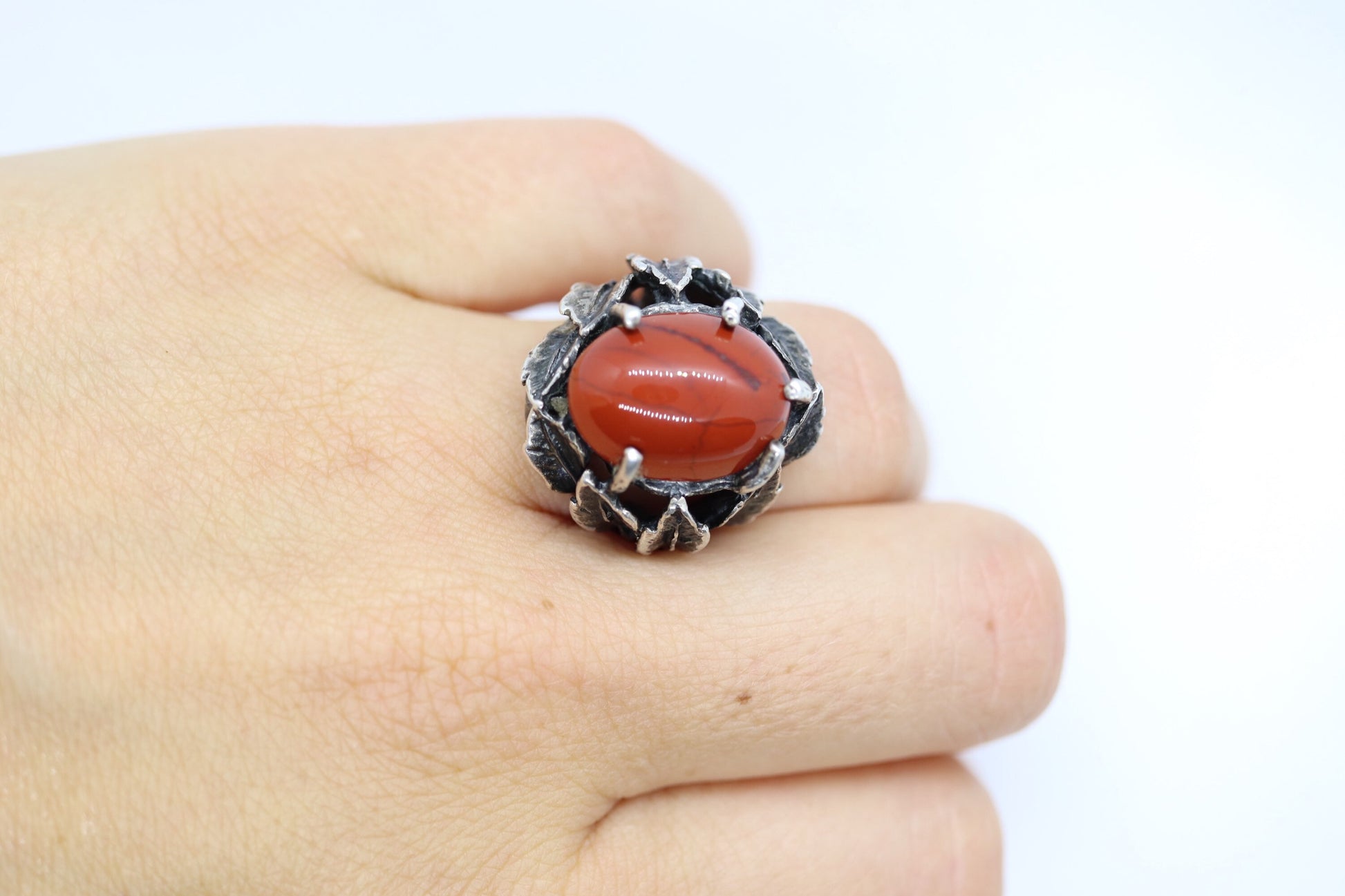 Vintage - Jasper Oval Cabochon - Sterling Silver - leaf motif Ring sz 4.5 women