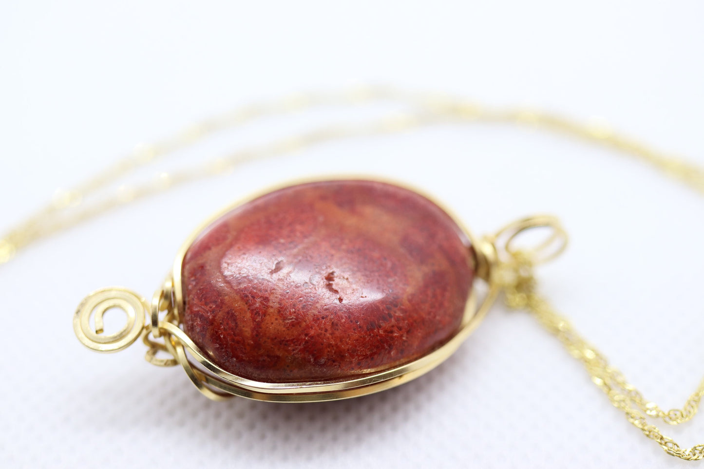 Red Agate Stone wire wrapped 14k. 14k Twisted Curb 24in chain necklace