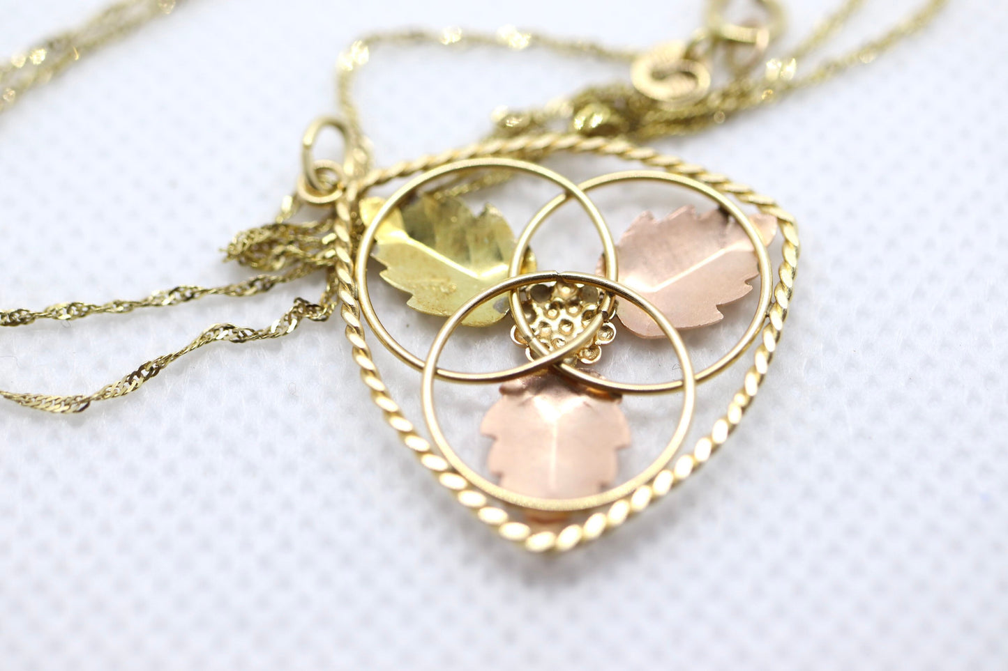 Black Hills Gold Necklace. Vintage 10k Pendant and Necklace made by Black Hills Gold.