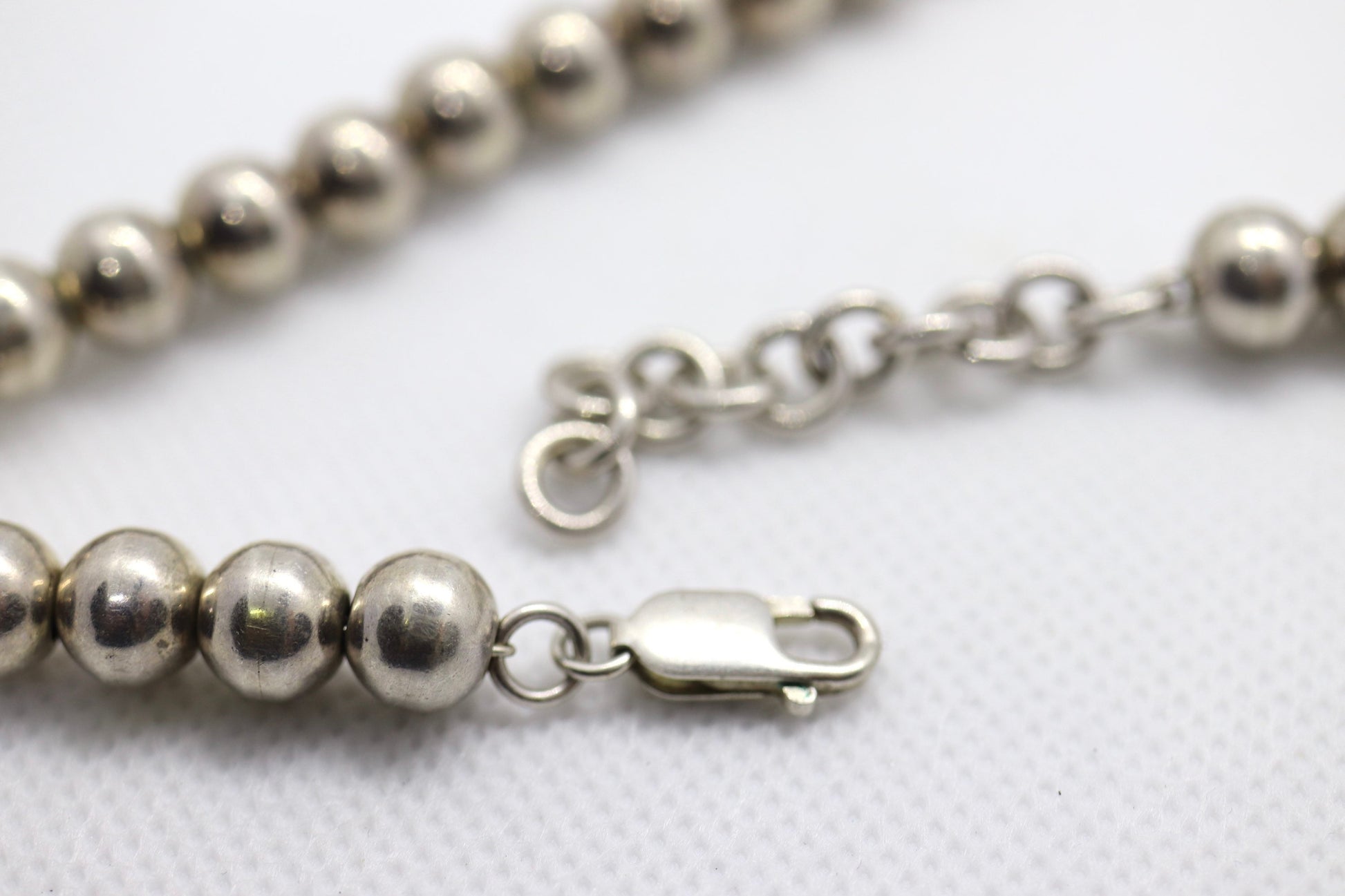 Sterling Silver 925 Bead Necklace. Heavy 8mm beads and 18in length