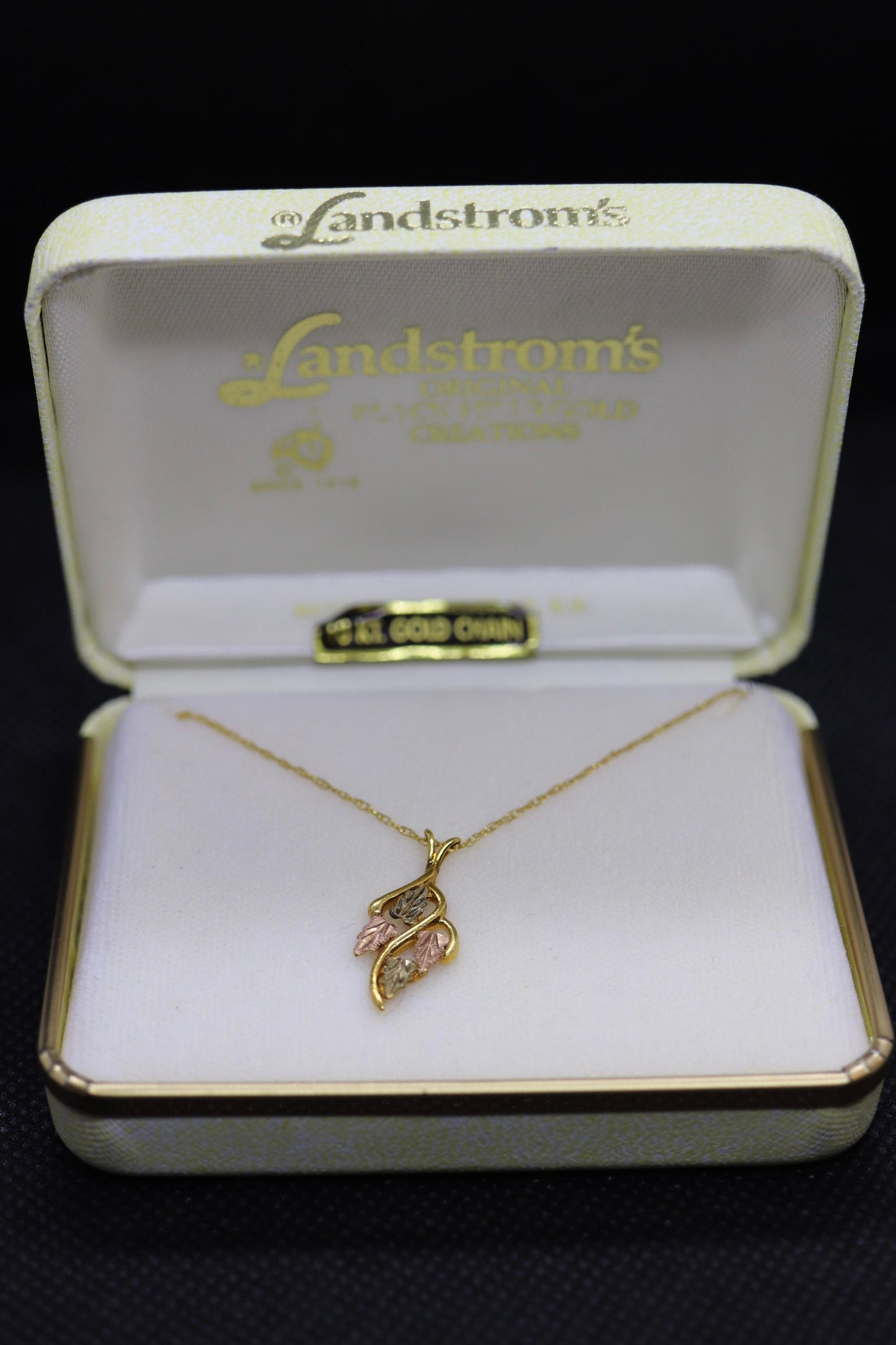 Black Hills Gold Leaf Branches Necklace. 10k multi tone Black Hills Gold