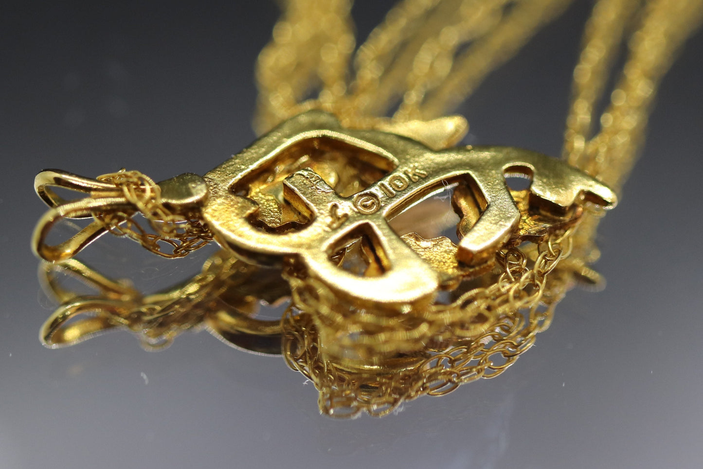 Black Hills Gold Leaf Branches Necklace. 10k multi tone Black Hills Gold