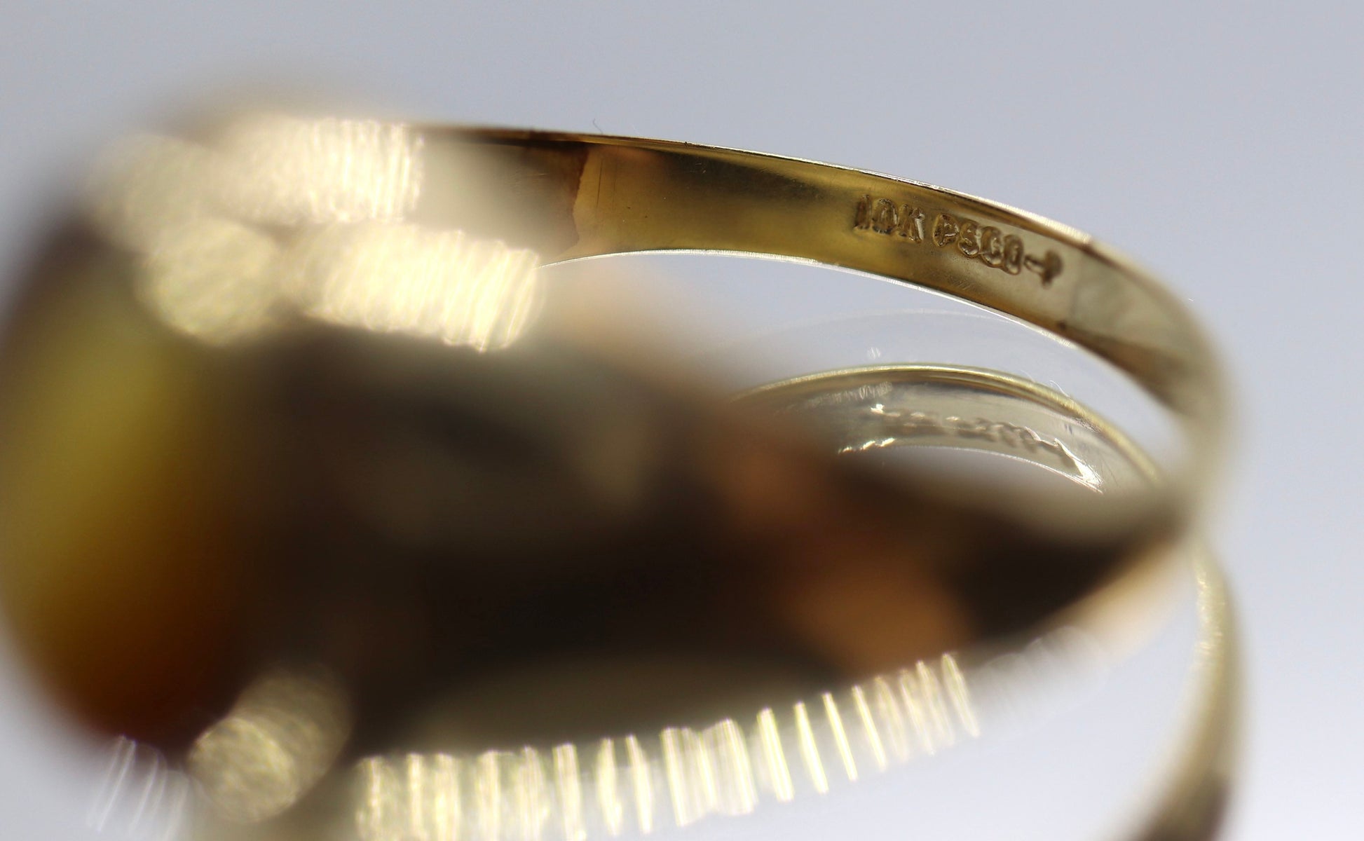 10k Tiger Eye Oval Cabochon ring. PSco Plainville Stock Tiger's Eye solitaire ring.