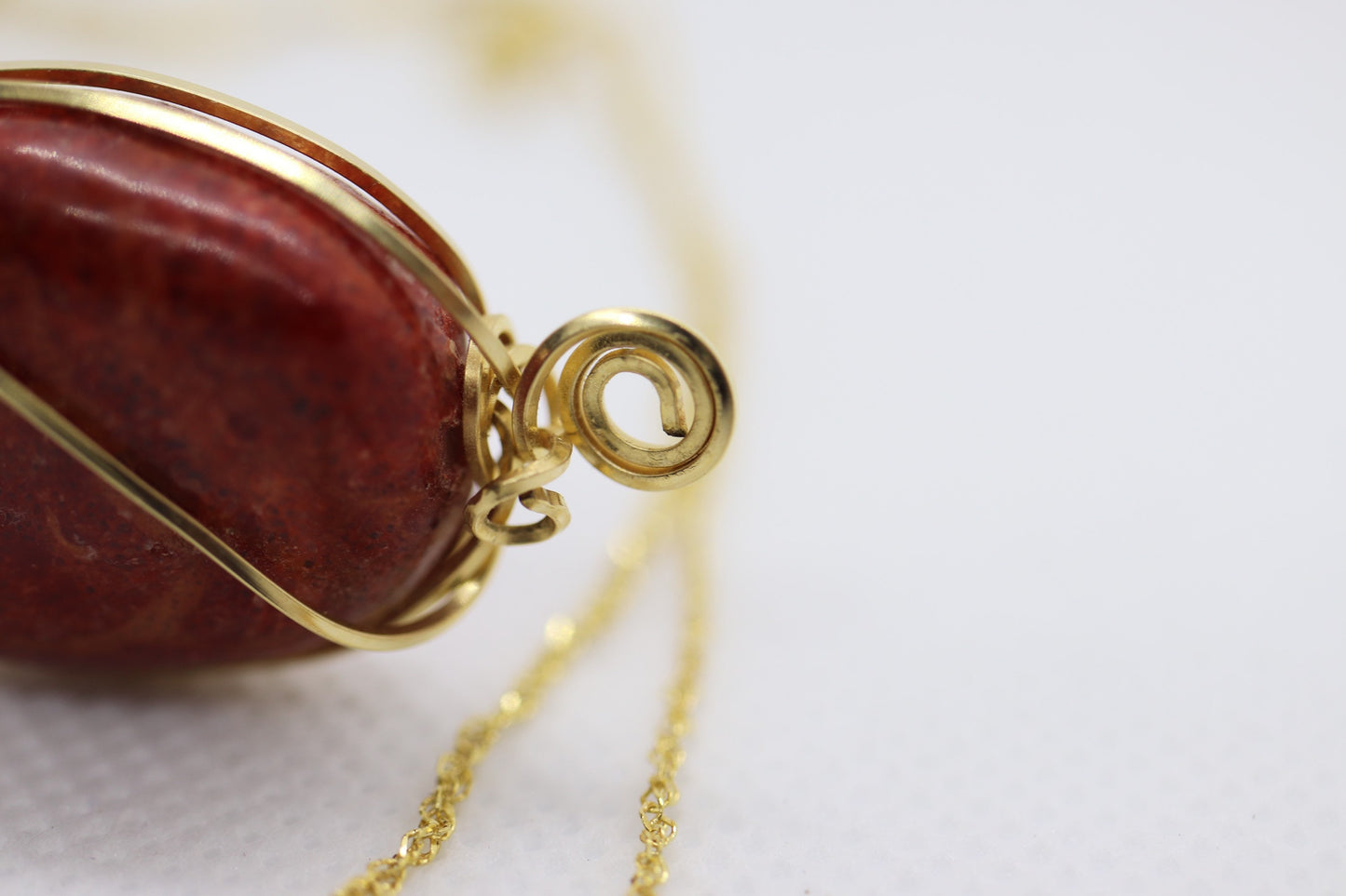 Red Agate Stone wire wrapped 14k. 14k Twisted Curb 24in chain necklace