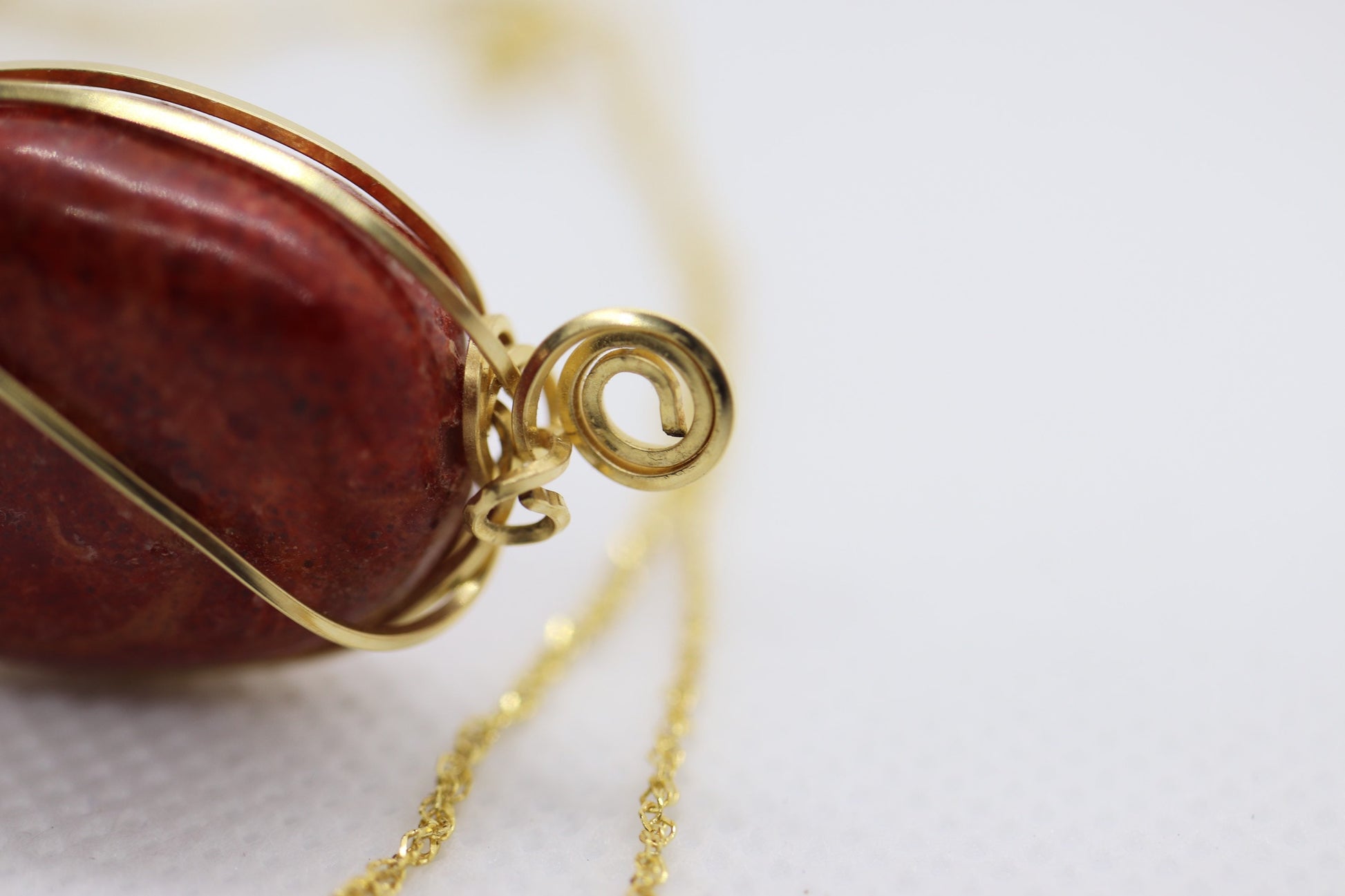 Red Agate Stone wire wrapped 14k. 14k Twisted Curb 24in chain necklace