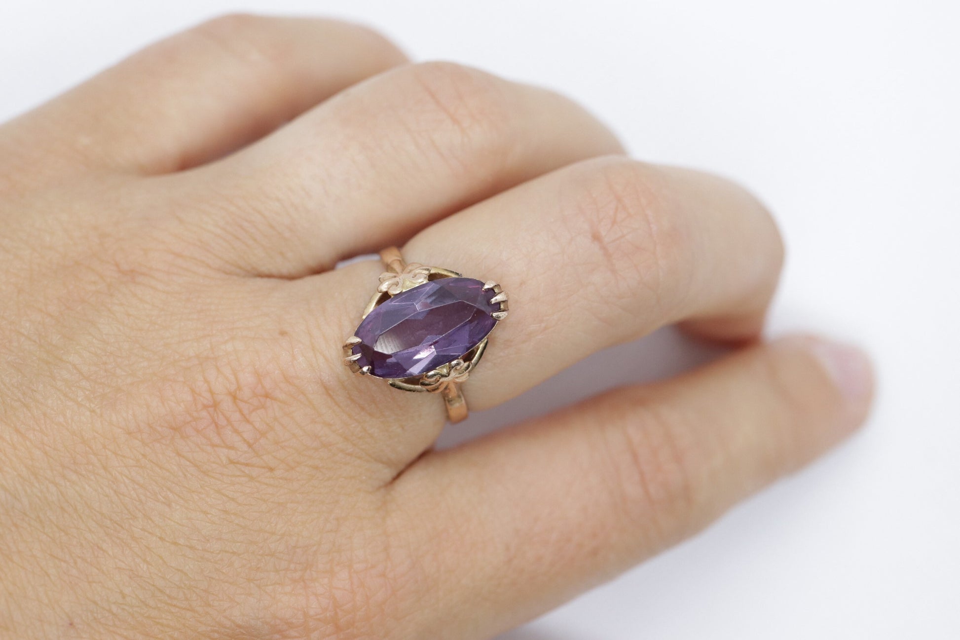 14k Soviet Russian Purple / Blue Alexandrite Ring. Large OVAL Alexandrite and Rose gold. Vintage Color Changing Alexandrite