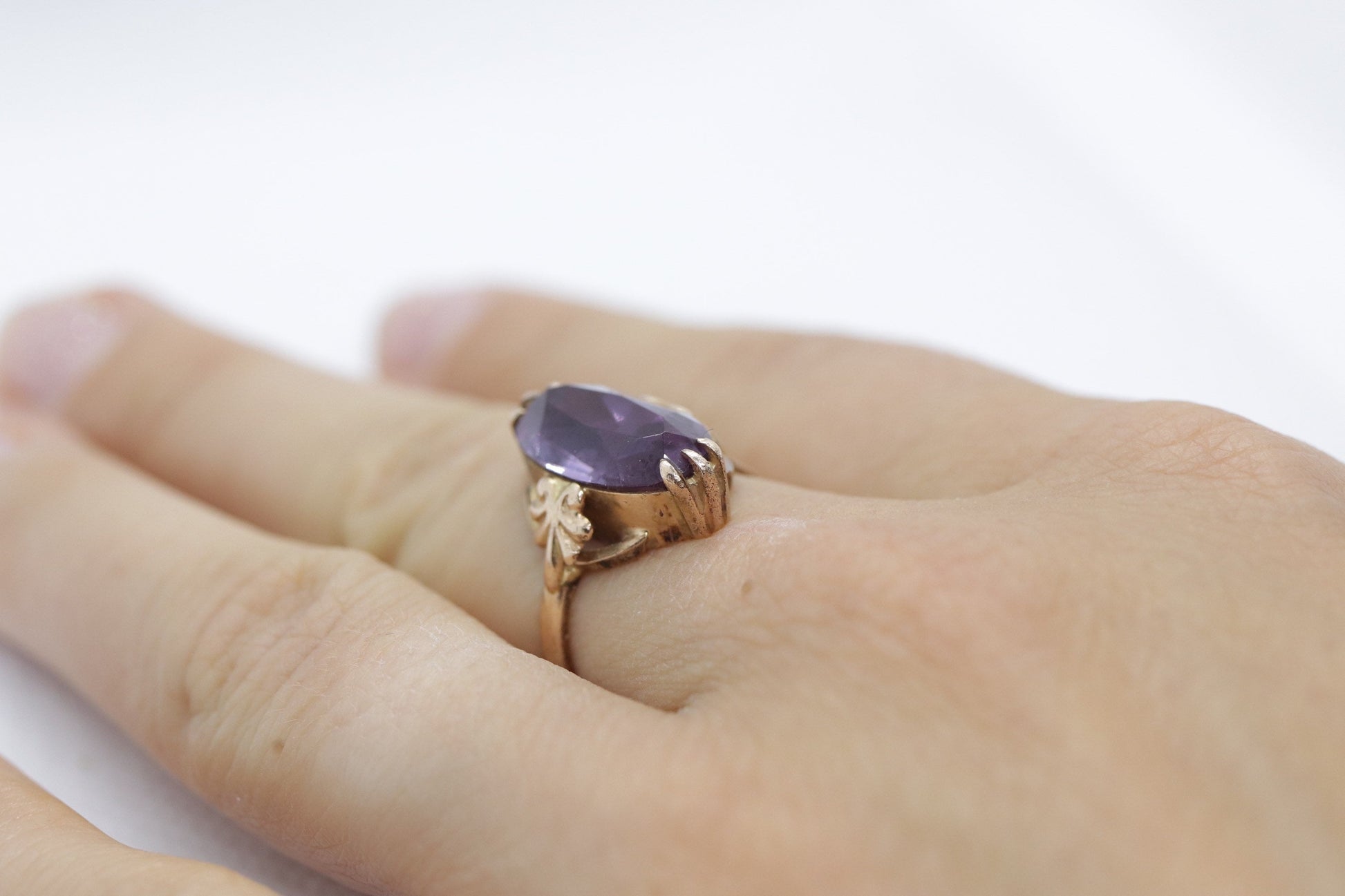 14k Soviet Russian Purple / Blue Alexandrite Ring. Large OVAL Alexandrite and Rose gold. Vintage Color Changing Alexandrite