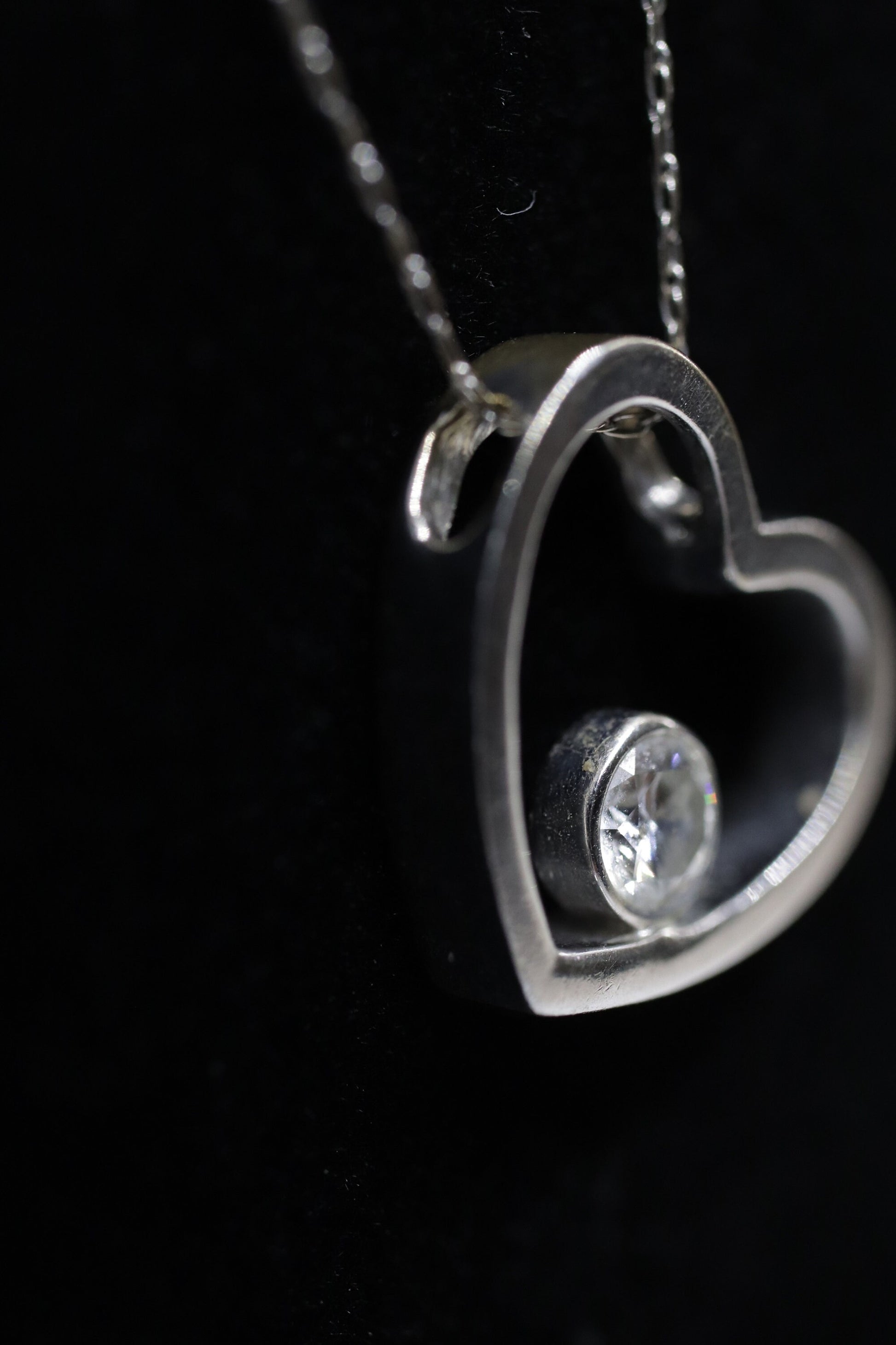 18k Open Heart 0.21ct Diamond Solitaire pendant. 14k 20in thin necklace. Bezel Diamond pendant
