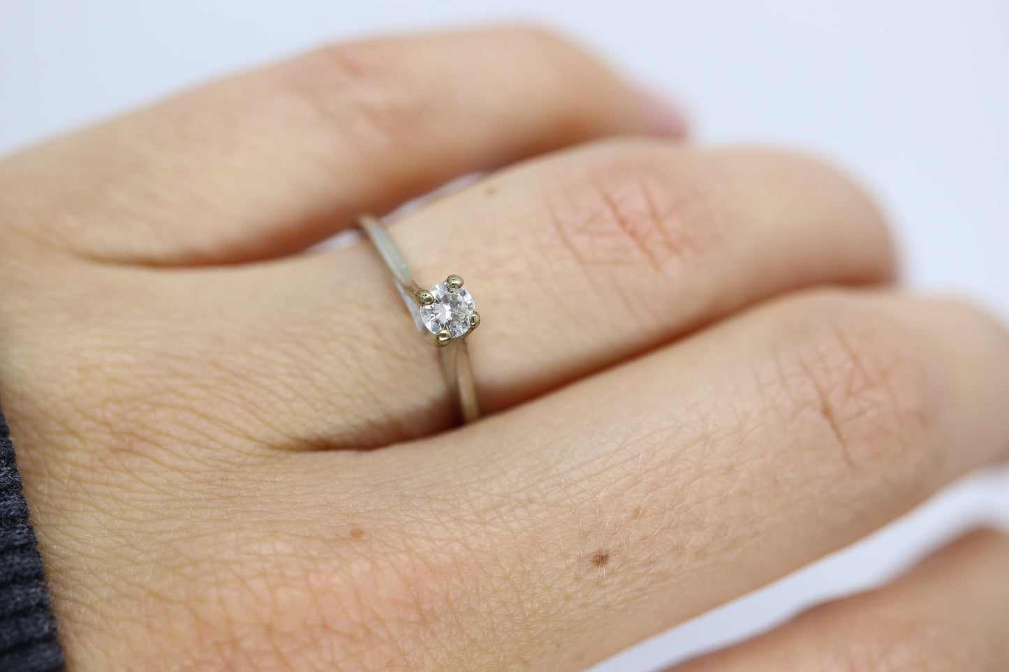 14k White Gold Bypass Diamond 0.20ct Certified Solitaire Engagement Ring. Appraisal included. Wedding ring, Diamond Engagement for women