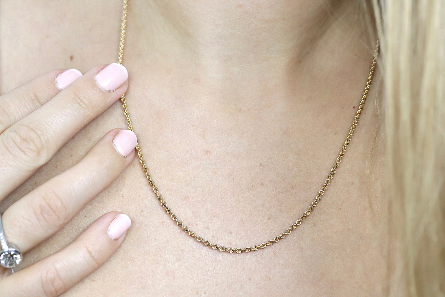 14k Rope Necklace. PERU 14k Hollow rope necklace. 20in 2mm wide
