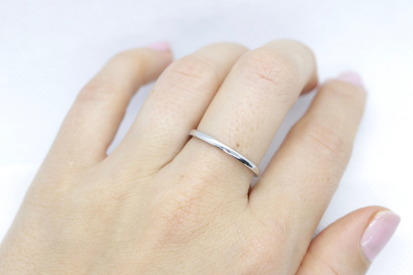 Platinum Band 2mm wide. Half round thin wedding band. Platinum ring. Band for Women and Men. Size 8.5. Platinum
