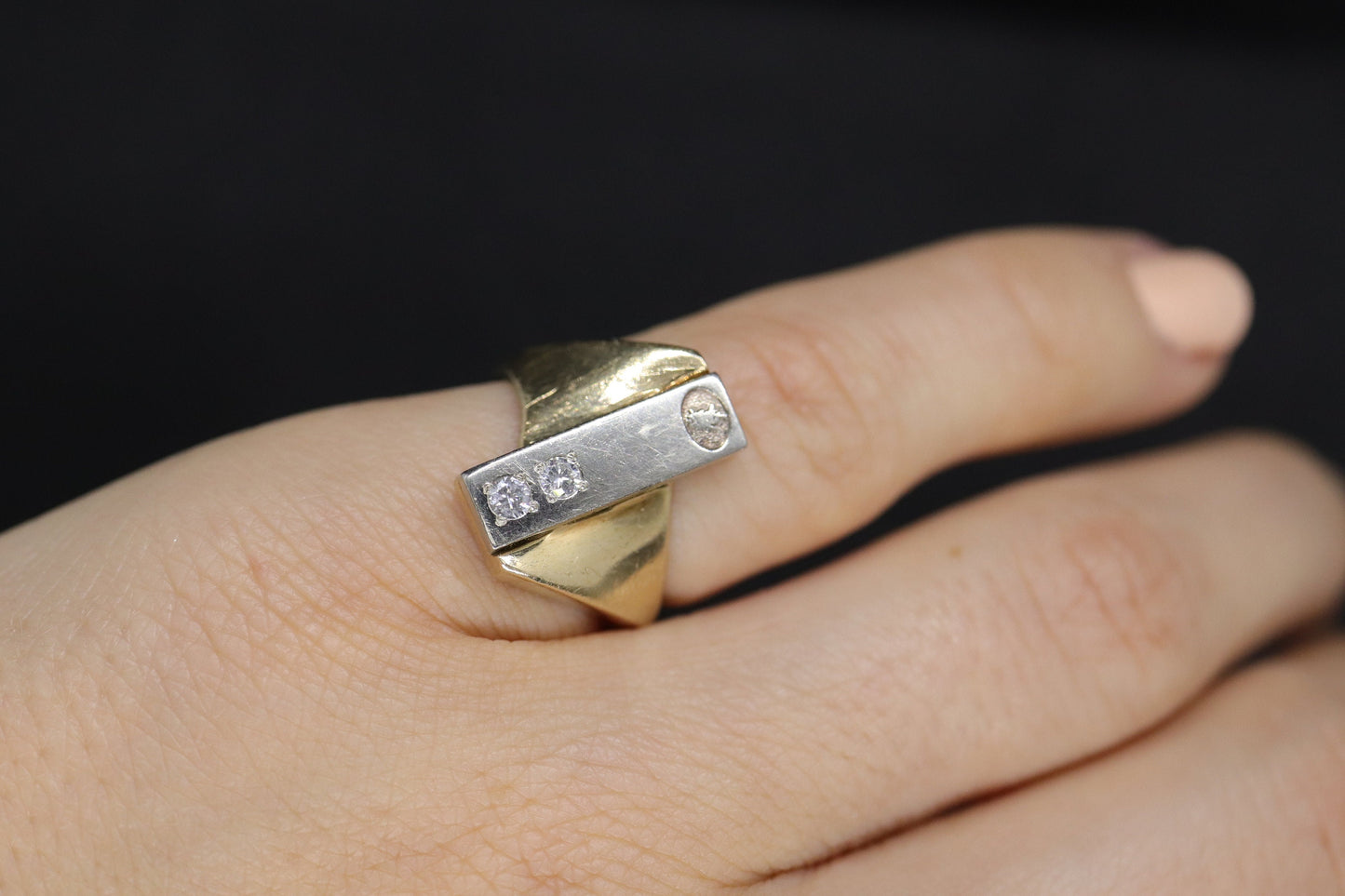 14k Jostens Twin DIAMOND ring. 14k White and Yellow gold bypass ring. Beautiful pinky ring. Sz4