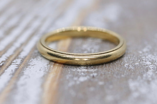 14k Milgrain engraved bead Band. 14k Yellow Gold engraved milgrained. Sz 5 2.5mm wide