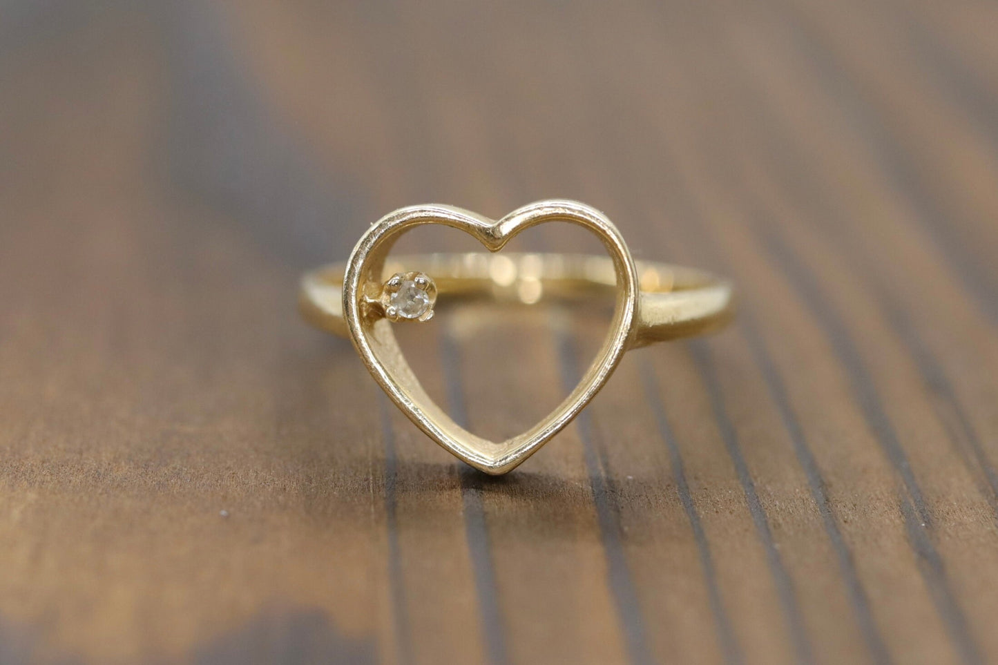 14k Open Heart and diamond ring. Dainty Heart love beat ring.