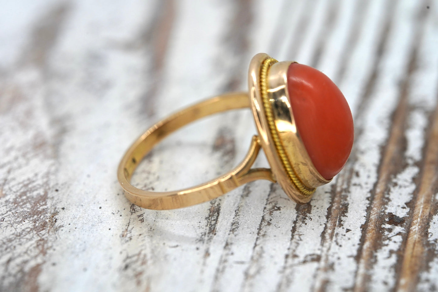 18k Large Oval Orange CORAL ring. 18k Coral Cabochon bezel set statement ring