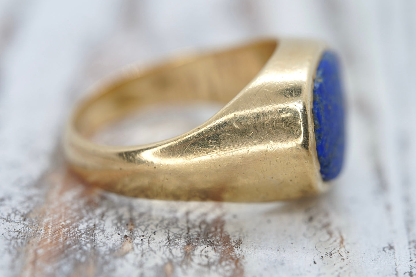 14k Mens Lapis Lazuli ring. 14k Oval Lapis Lazuli bezel set in a Heavy shank. SZ 11 13.1grams