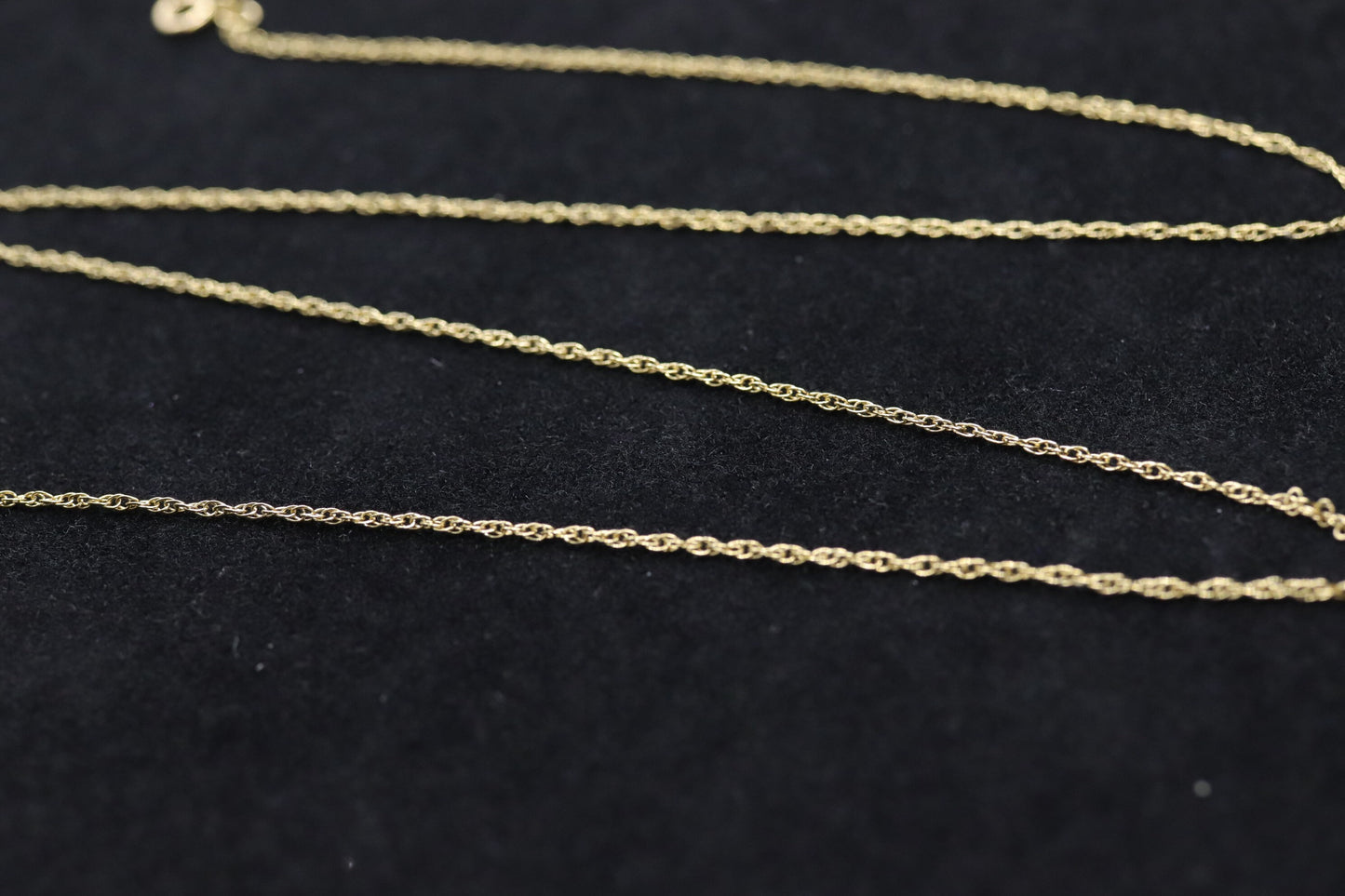 14k dainty twisted rope wheat chain necklace. 16in