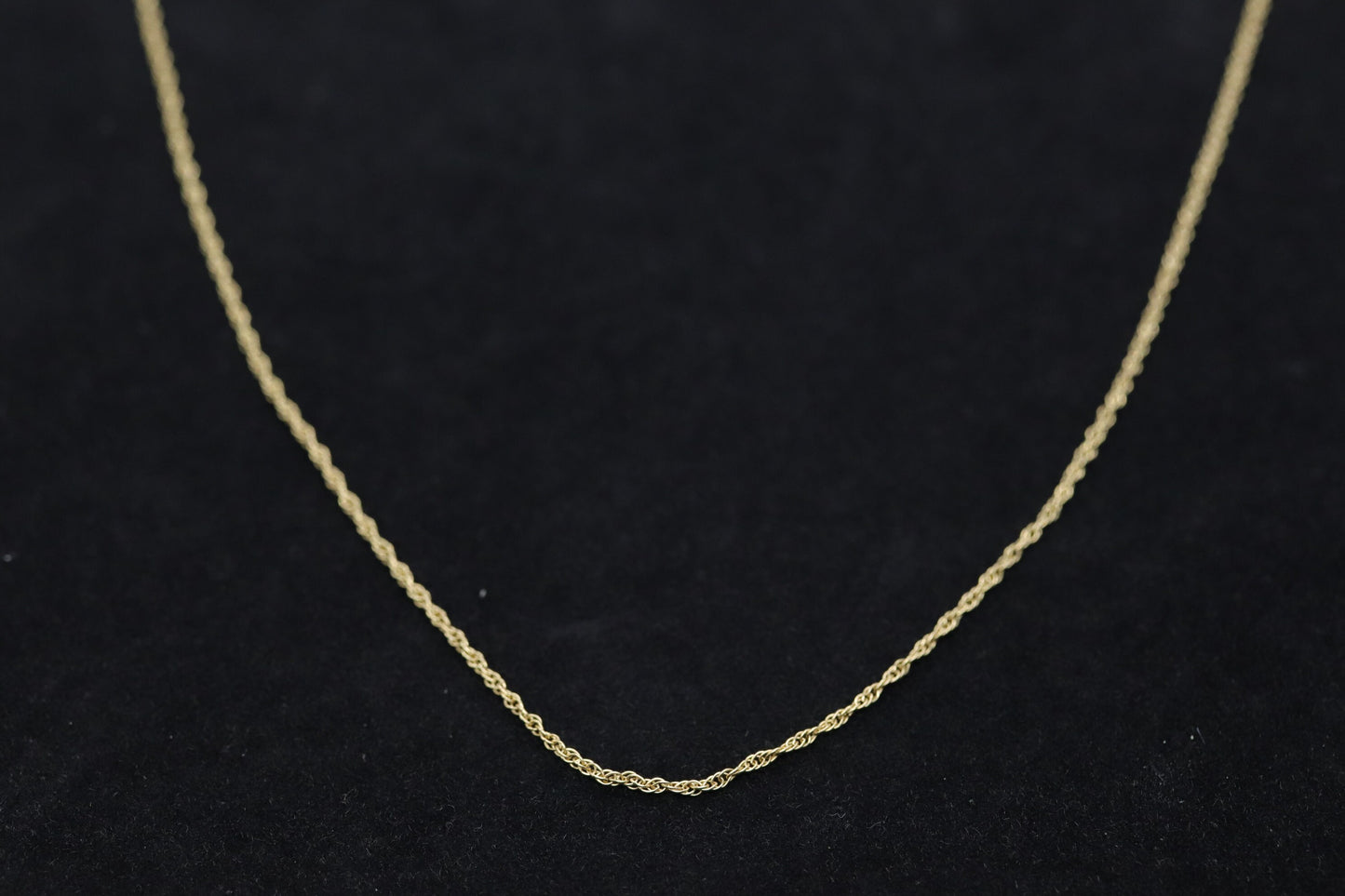 14k dainty twisted rope wheat chain necklace. 17in
