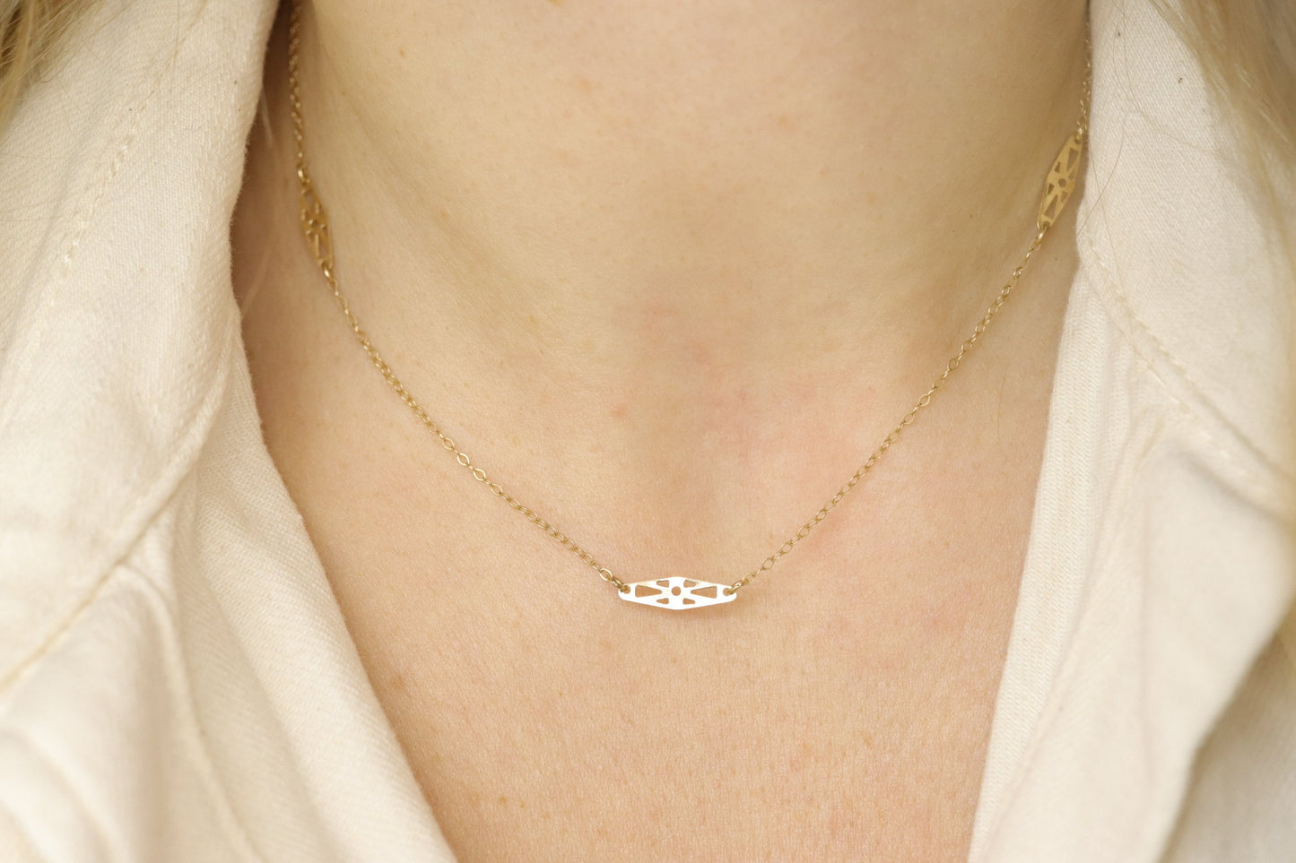 14k dainty ornate filigree cable chain necklace. 15in