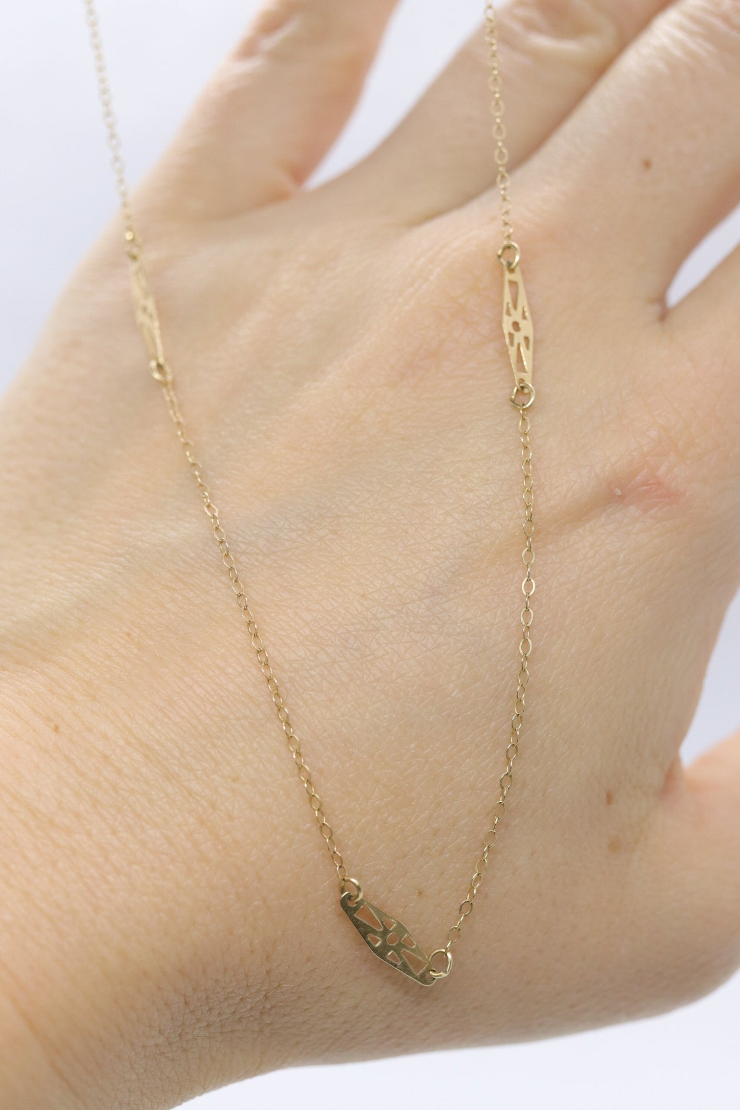 14k dainty ornate filigree cable chain necklace. 15in