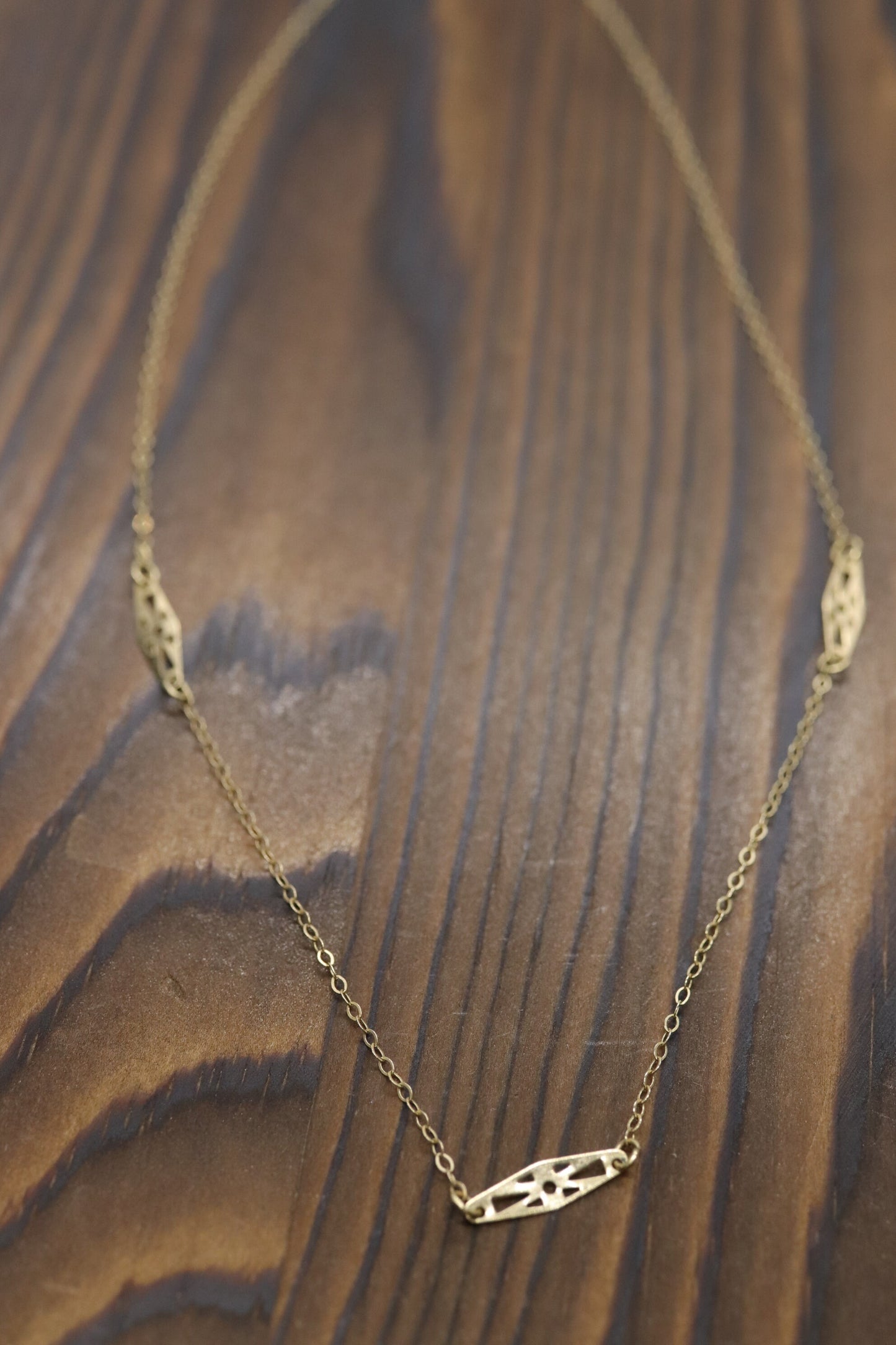 14k dainty ornate filigree cable chain necklace. 15in