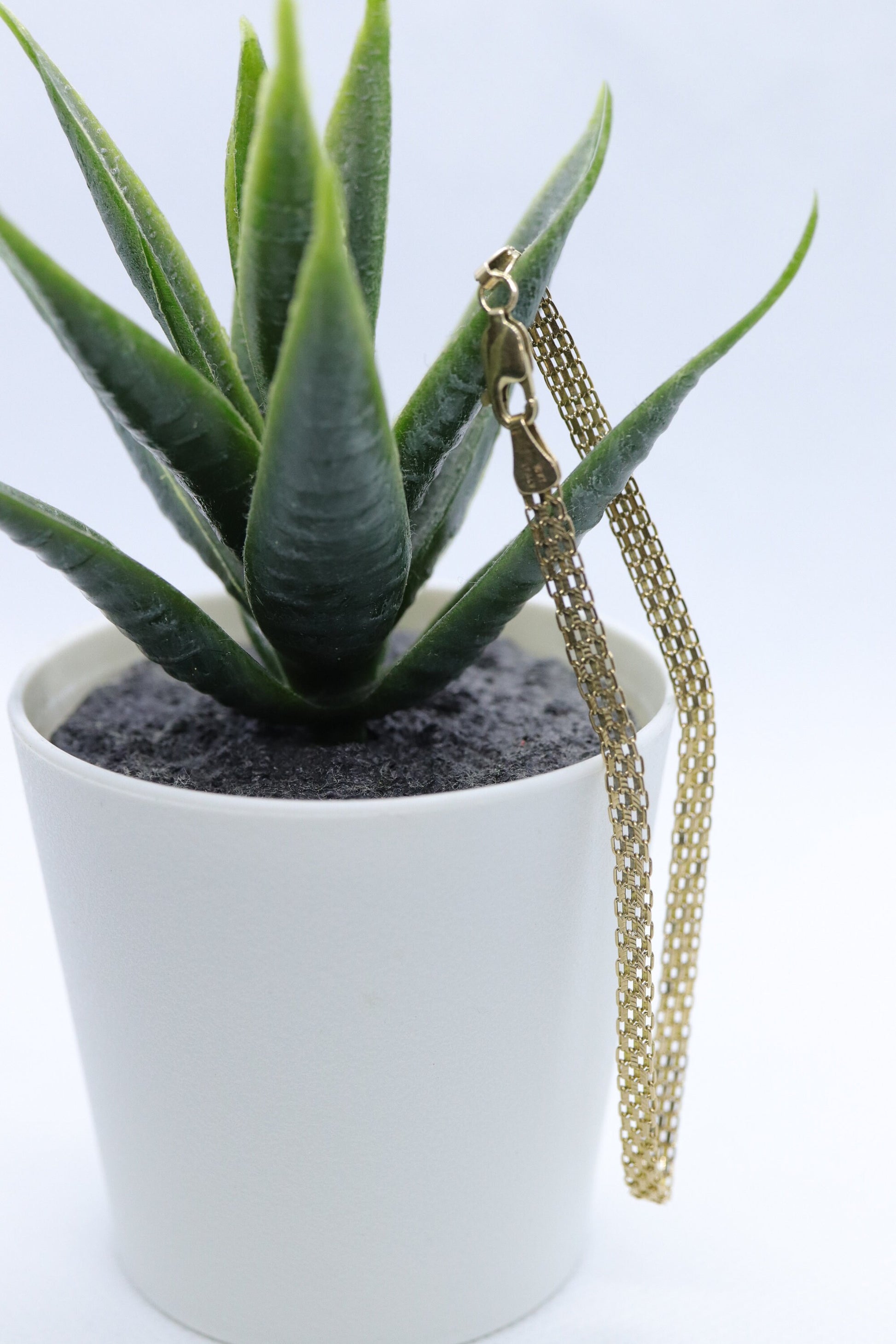 10k Bismark Chain Mesh Bracelet. 3 Row Mesh link Yellow gold Bracelet.