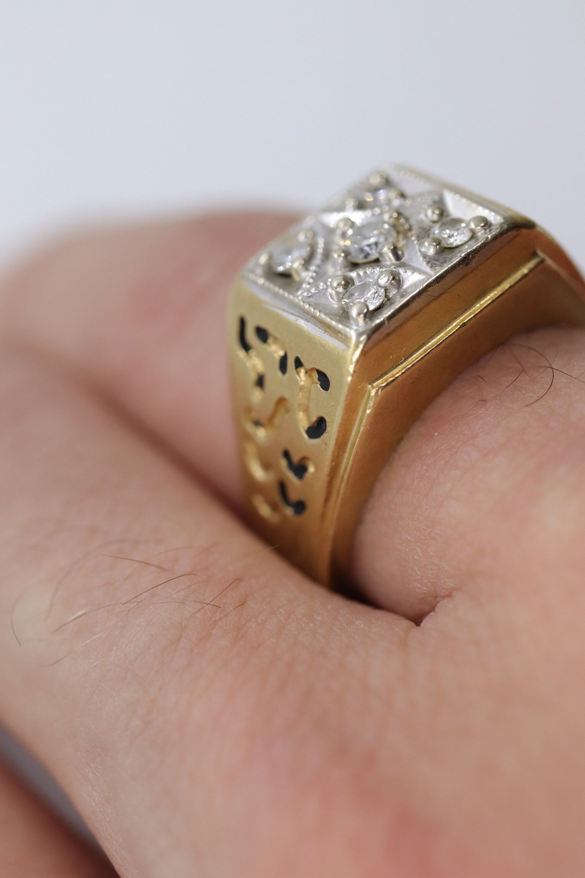 14k Mens DIAMOND ring. 14k White Gold Heavy 5 diamond square signet ring.