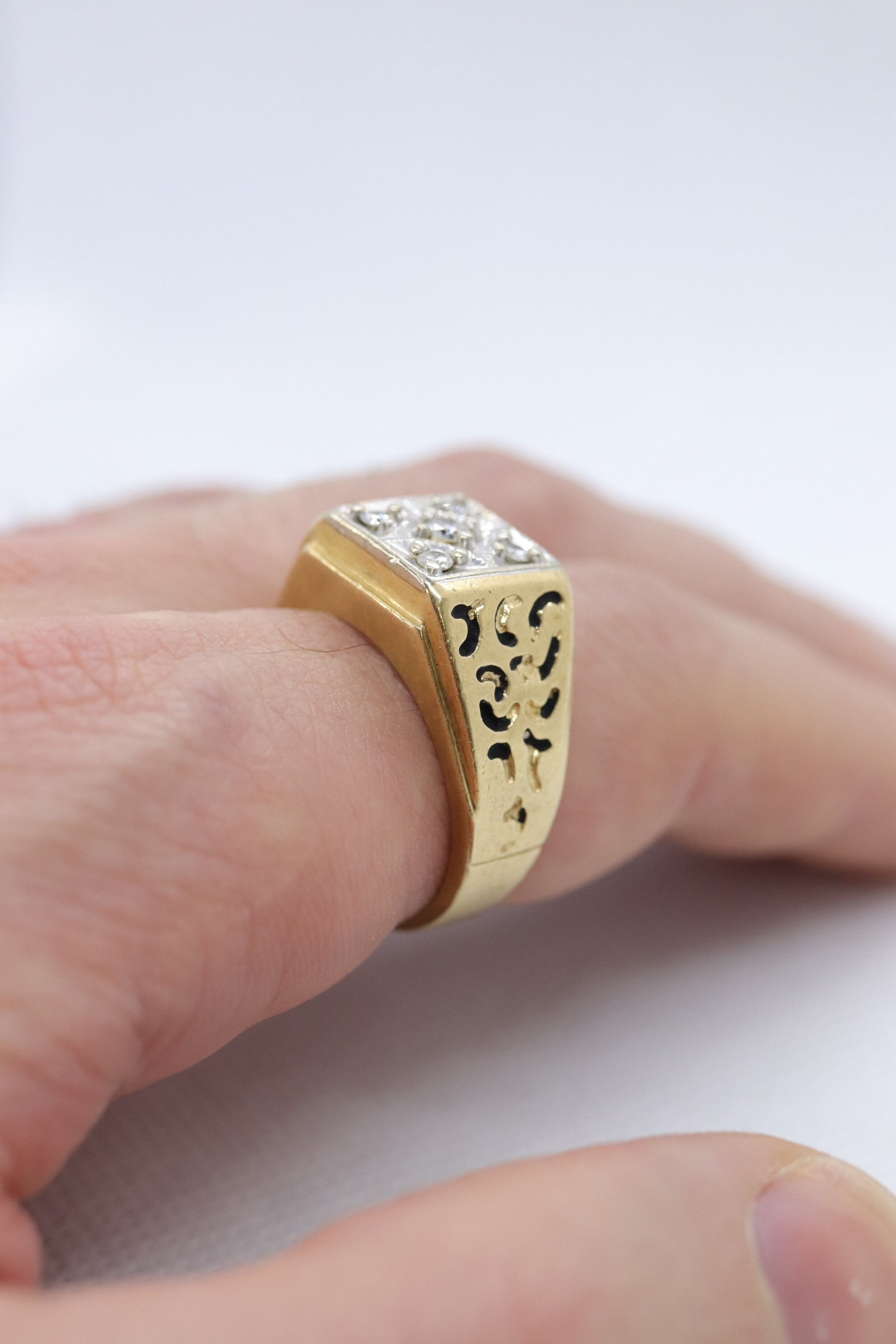 14k Mens DIAMOND ring. 14k White Gold Heavy 5 diamond square signet ring.