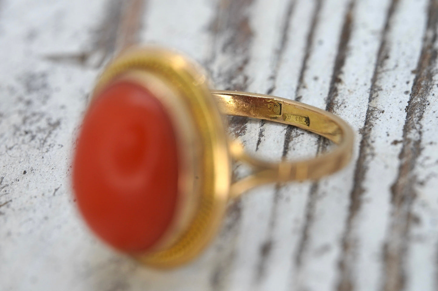 18k Large Oval Orange CORAL ring. 18k Coral Cabochon bezel set statement ring