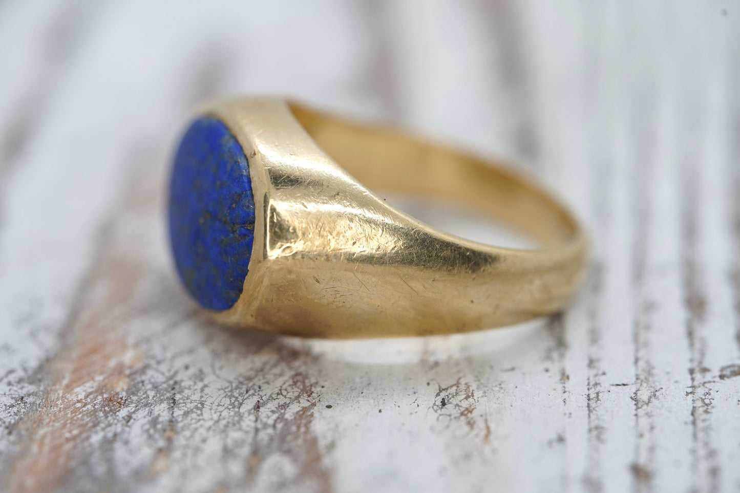 14k Mens Lapis Lazuli ring. 14k Oval Lapis Lazuli bezel set in a Heavy shank. SZ 11 13.1grams