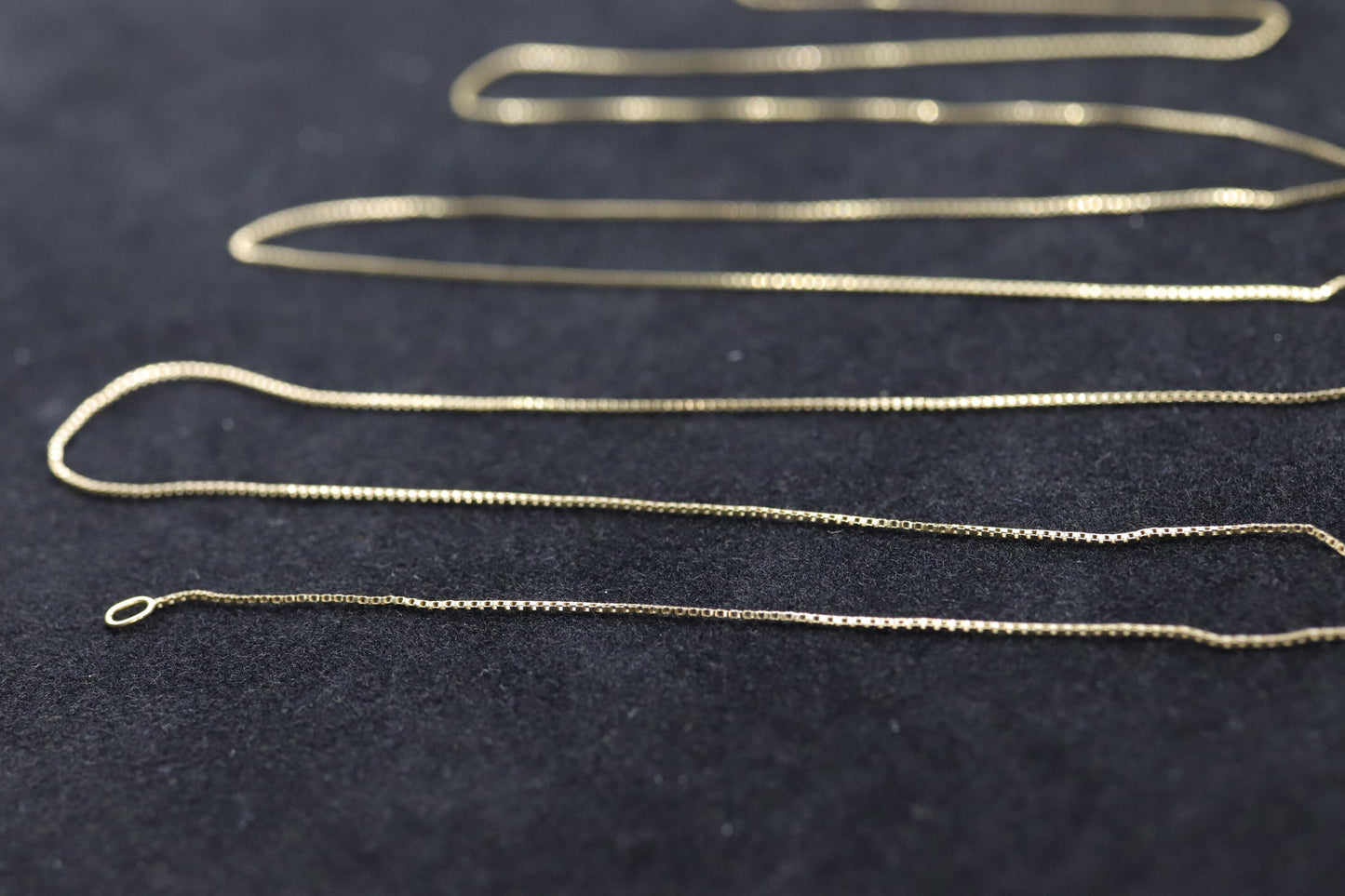 14k dainty Box chain necklace. 14k GOLD Box Chain necklace. 31in 1.3grams 1mm wide
