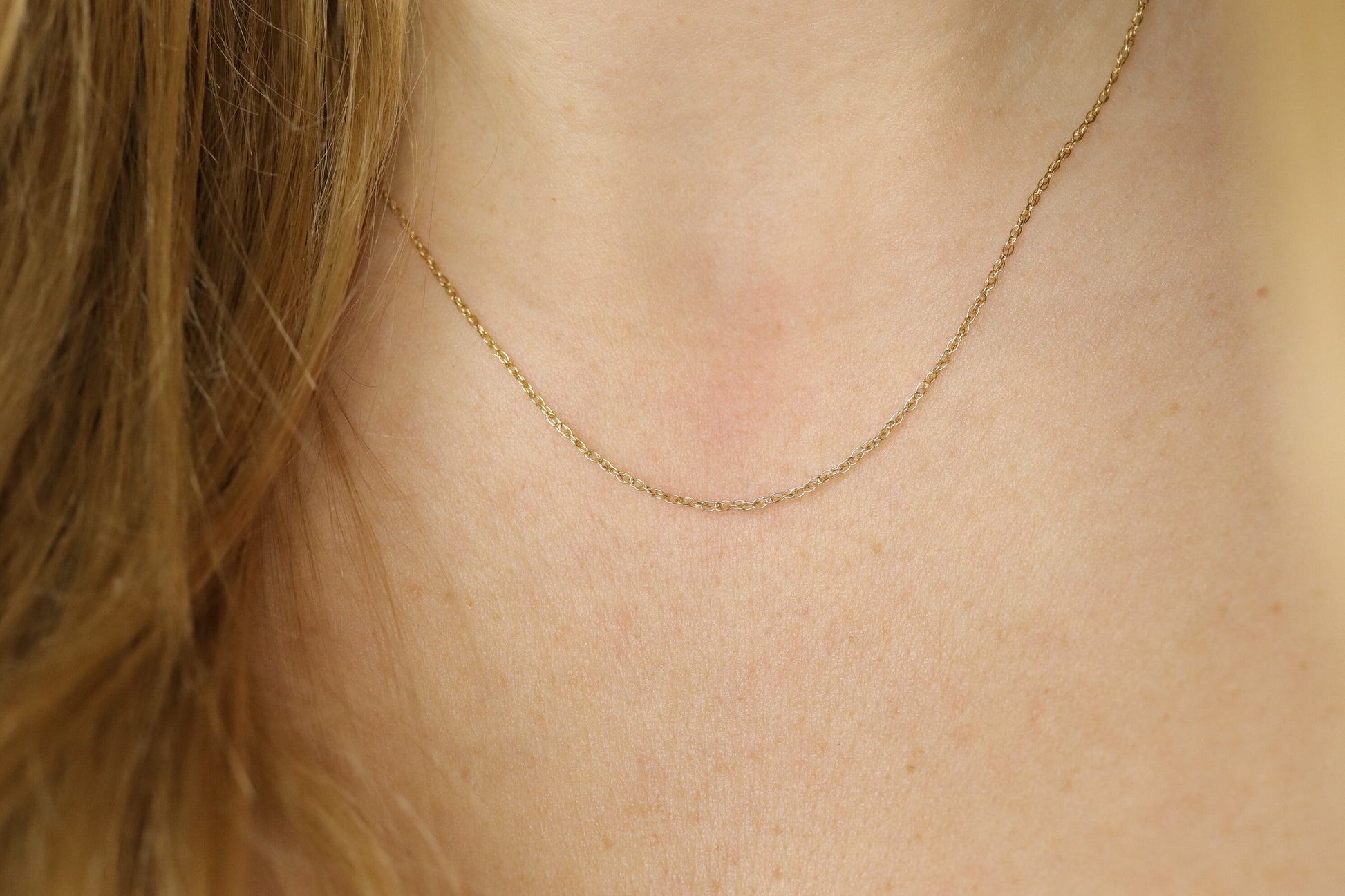 14k dainty twisted rope wheat chain necklace. 16in
