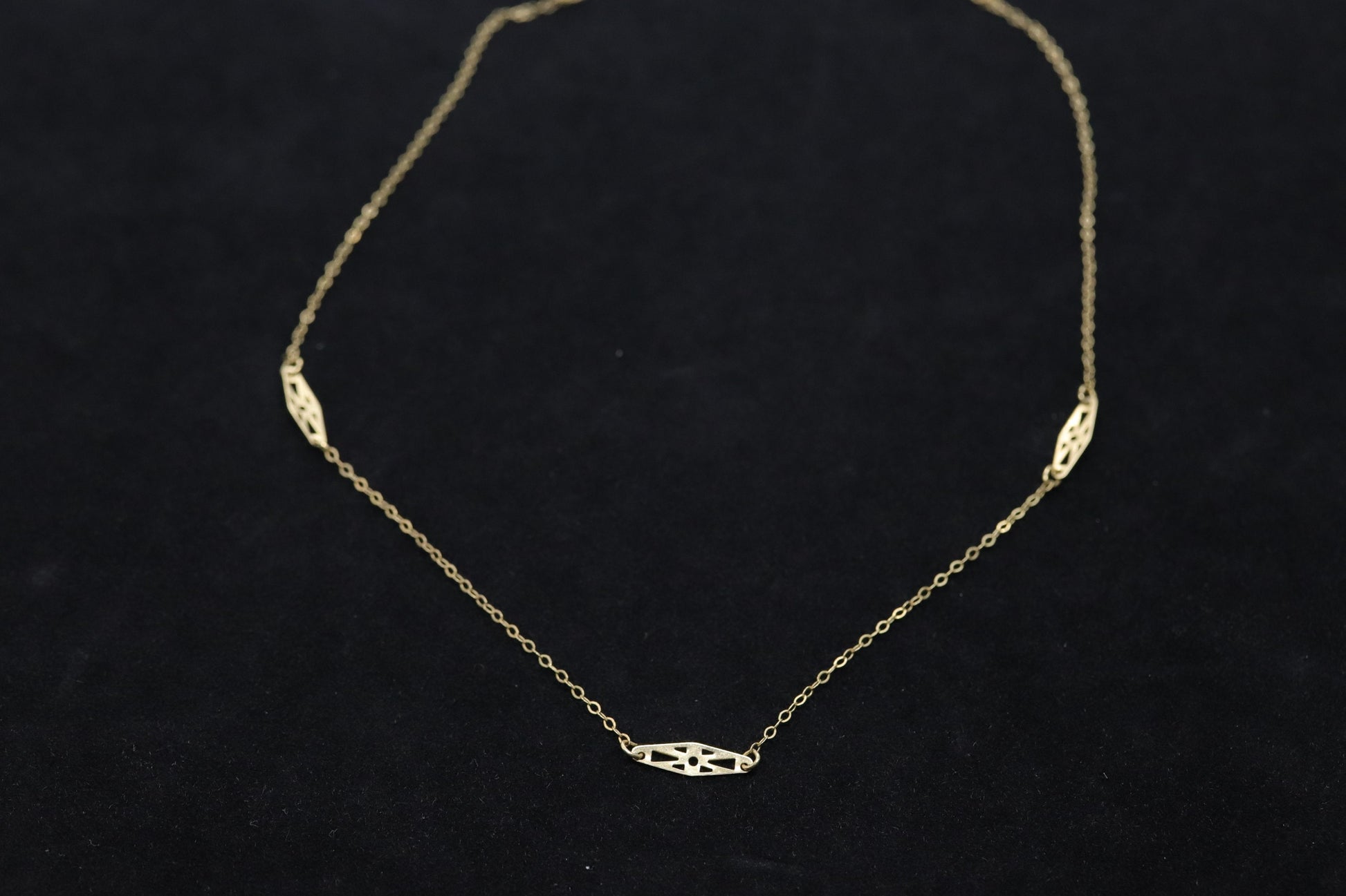 14k dainty ornate filigree cable chain necklace. 15in