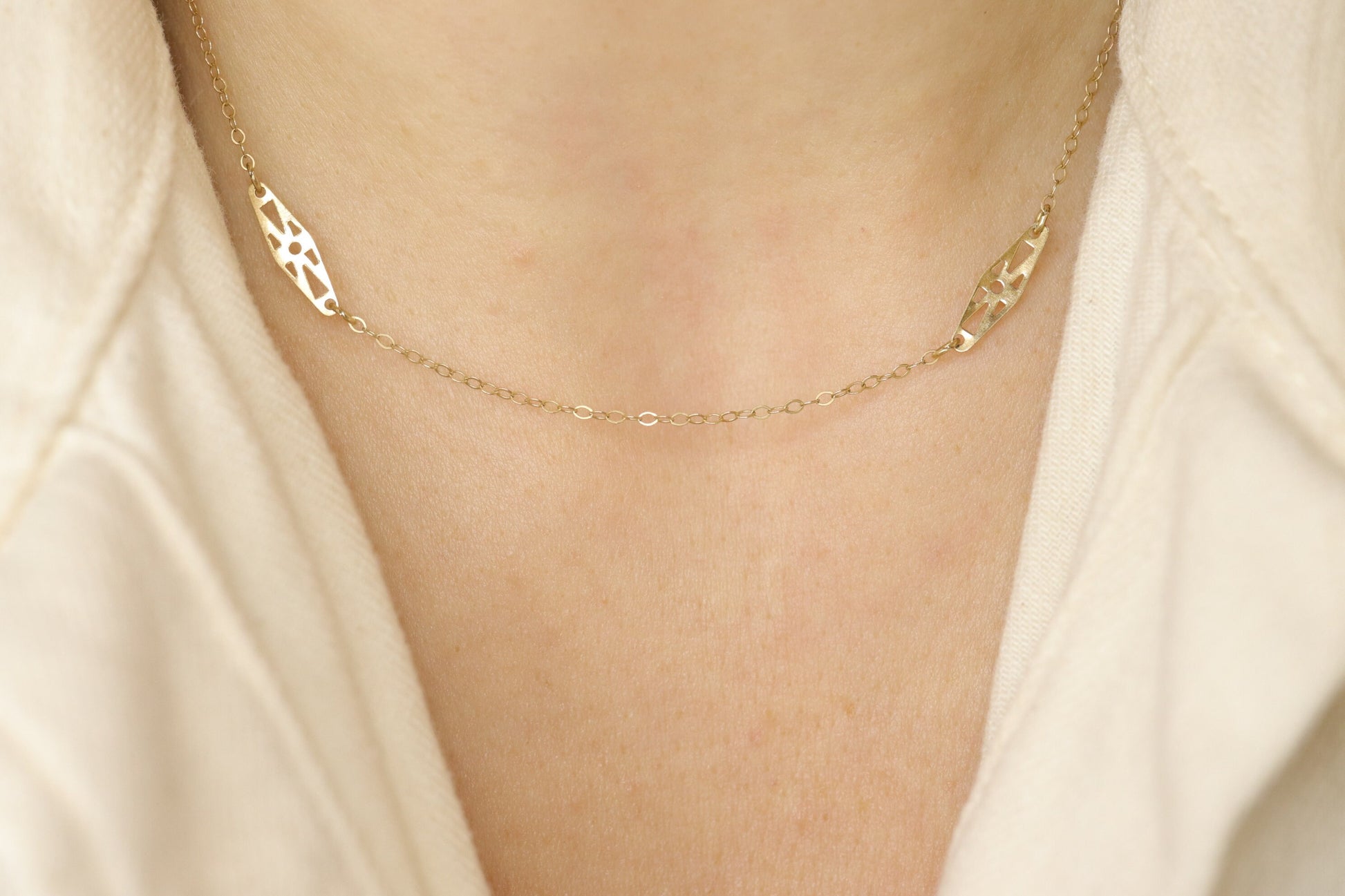 14k dainty ornate filigree cable chain necklace. 15in