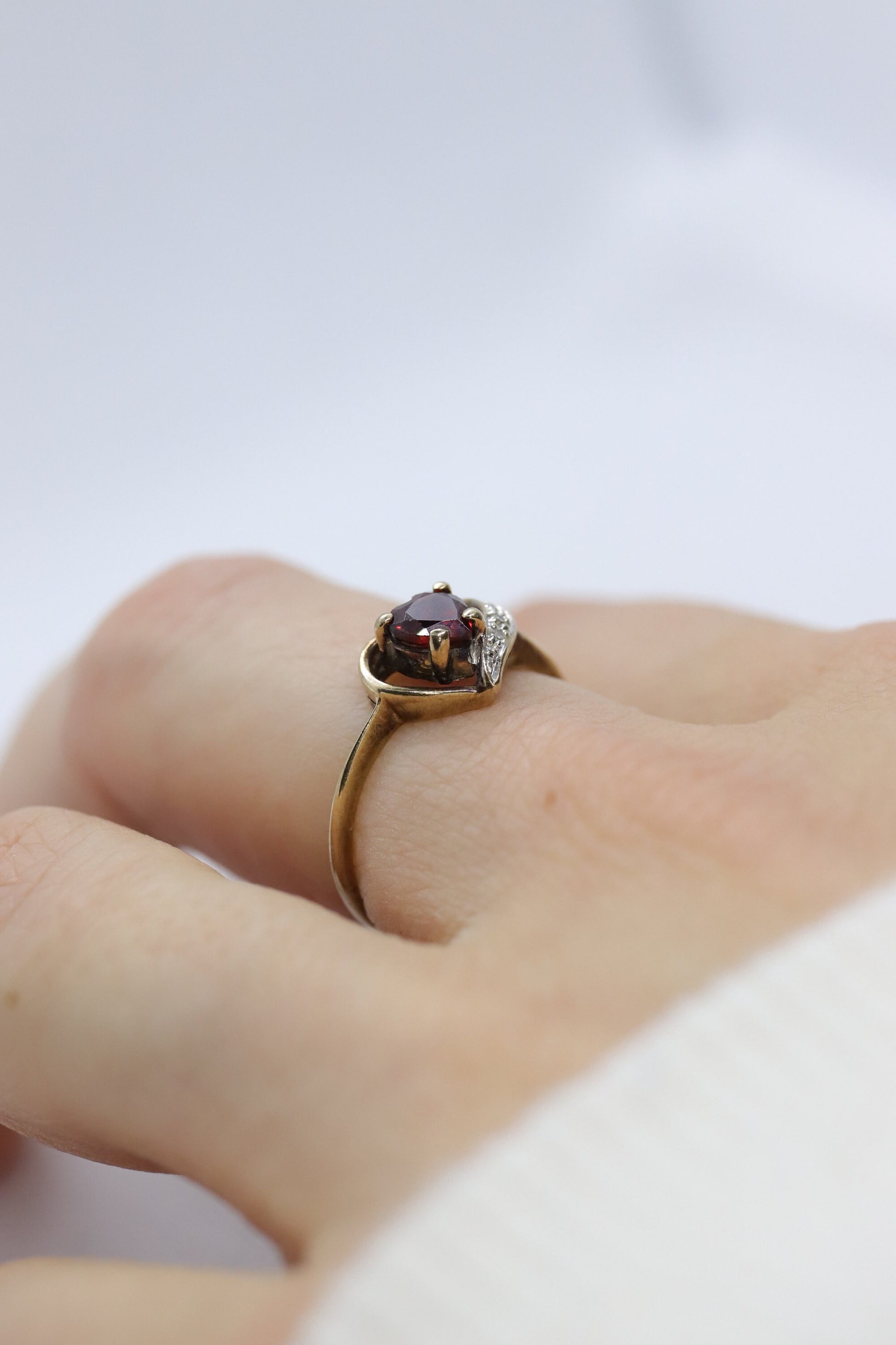 10k Garnet and Diamond Heart ring. Red Heart faceted gem ring