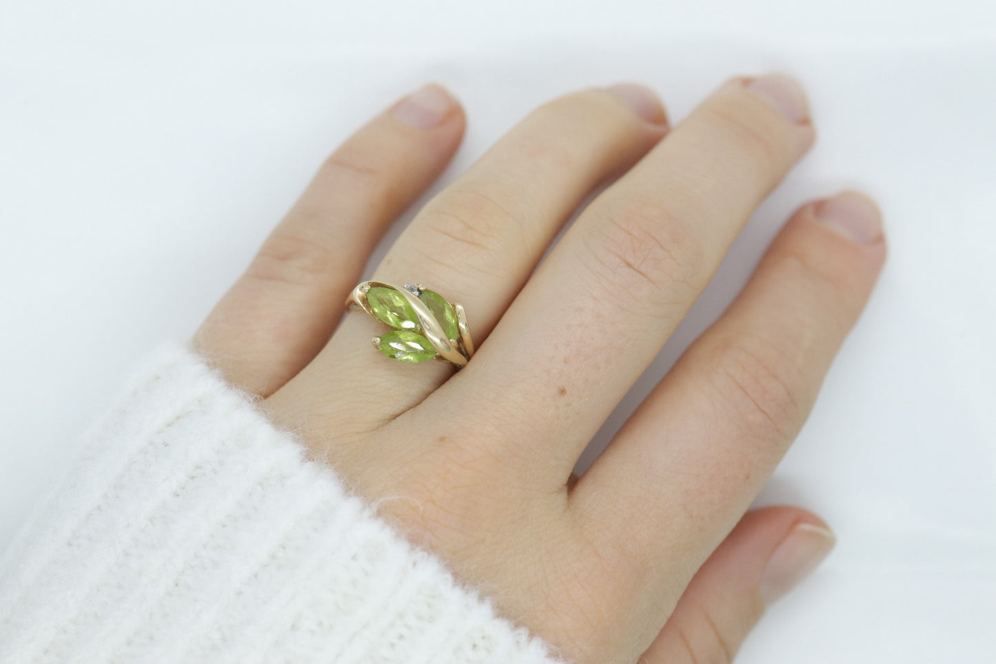10k Peridot Marquise Leaf Motif Cluster ring. Peridot diamond ring.