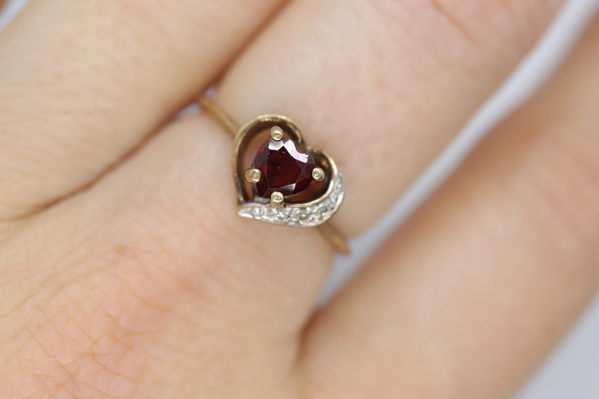 10k Garnet and Diamond Heart ring. Red Heart faceted gem ring