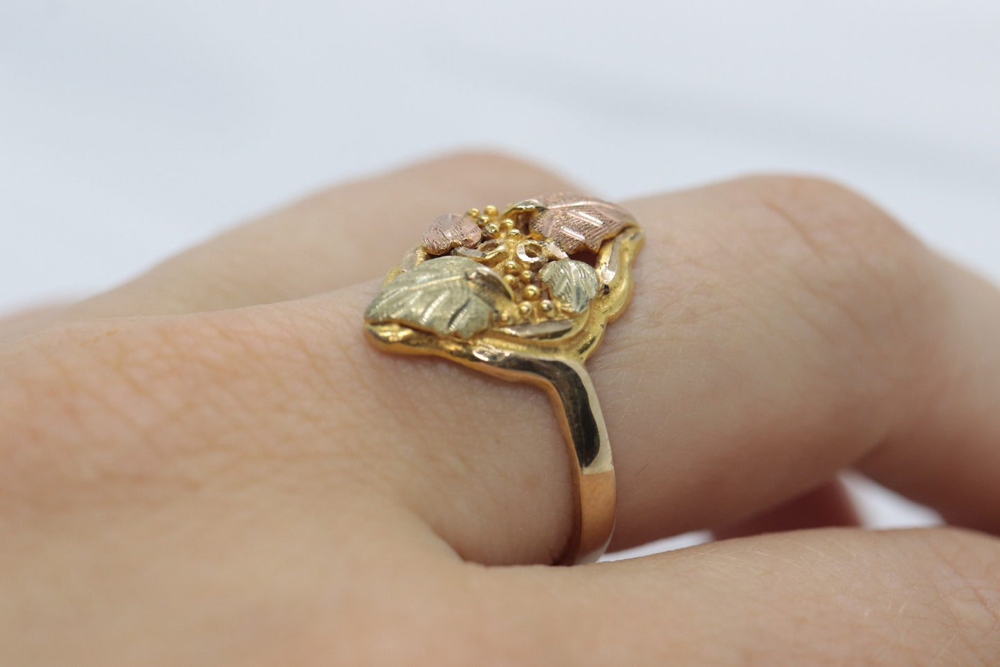 Black Hills Gold Ring. Marquise 10k Multi-Tone Black Hills Gold Statement Ring. st(73/60)