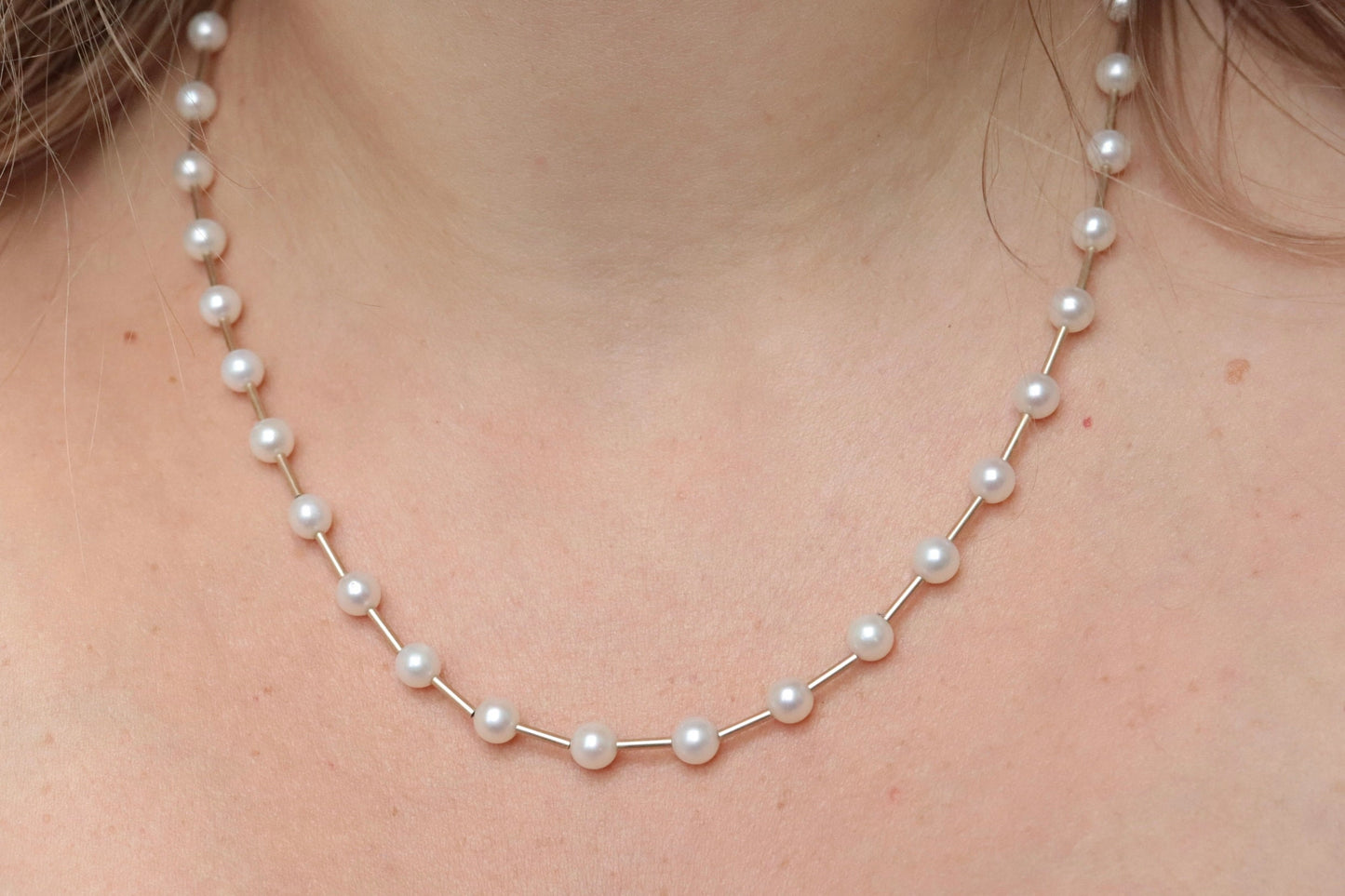 14k Gold Bead and Pearl Necklace. Intermitted Pearl 14k Necklace st(63/25)
