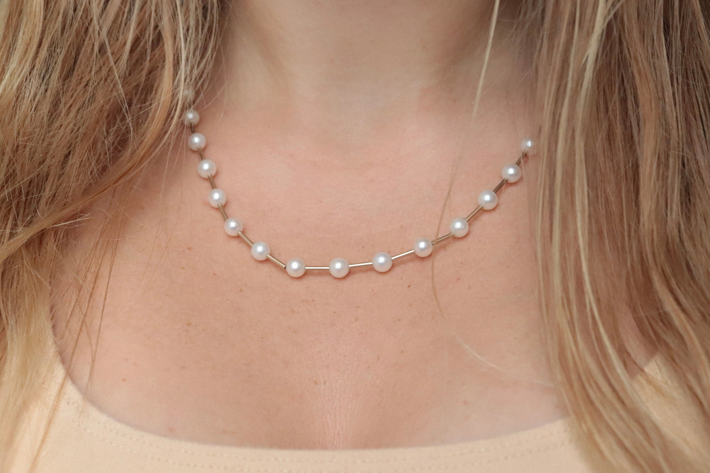 14k Gold Bead and Pearl Necklace. Intermitted Pearl 14k Necklace st(63/25)