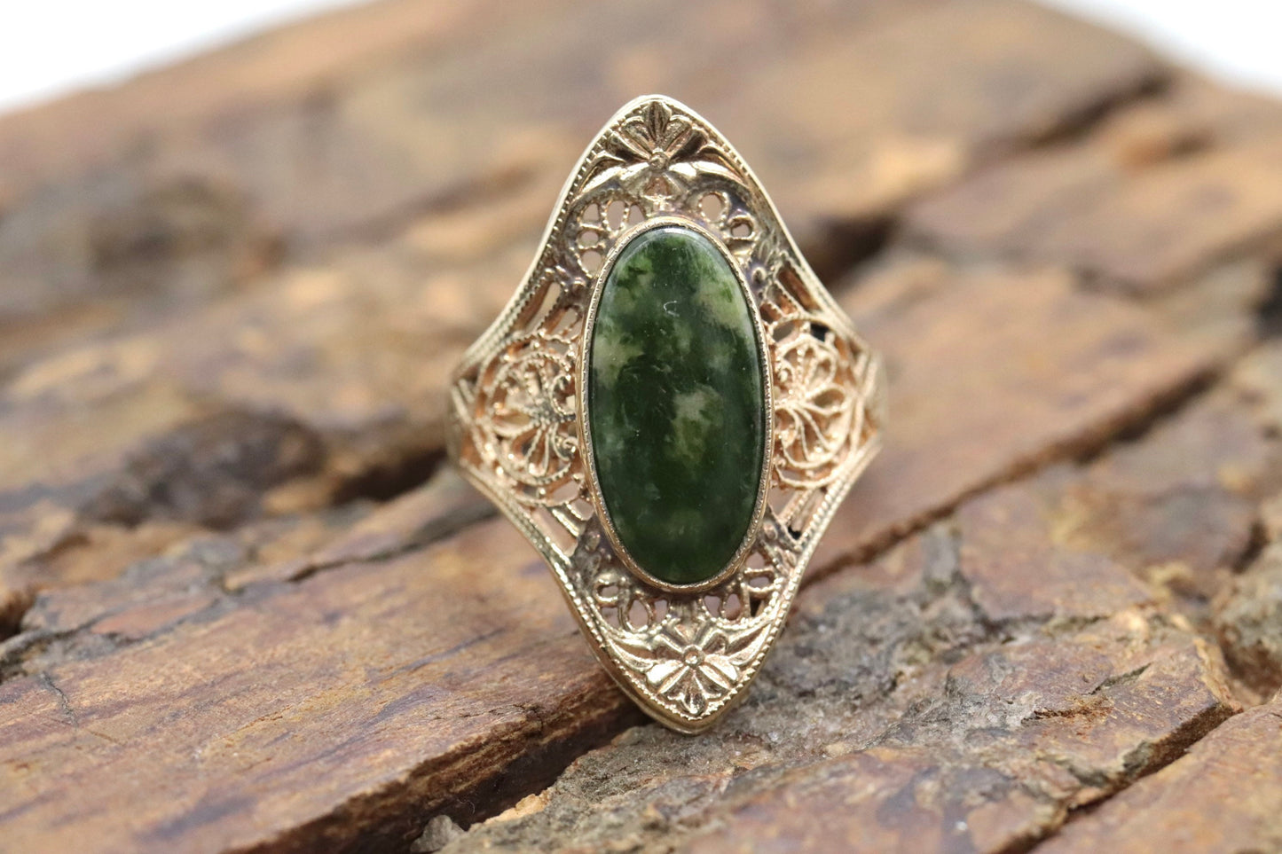 10k Open Flowers Shield and Green Moss Agate ring. Skinny Dainty 10k PSCo Stamped ring. st97/75