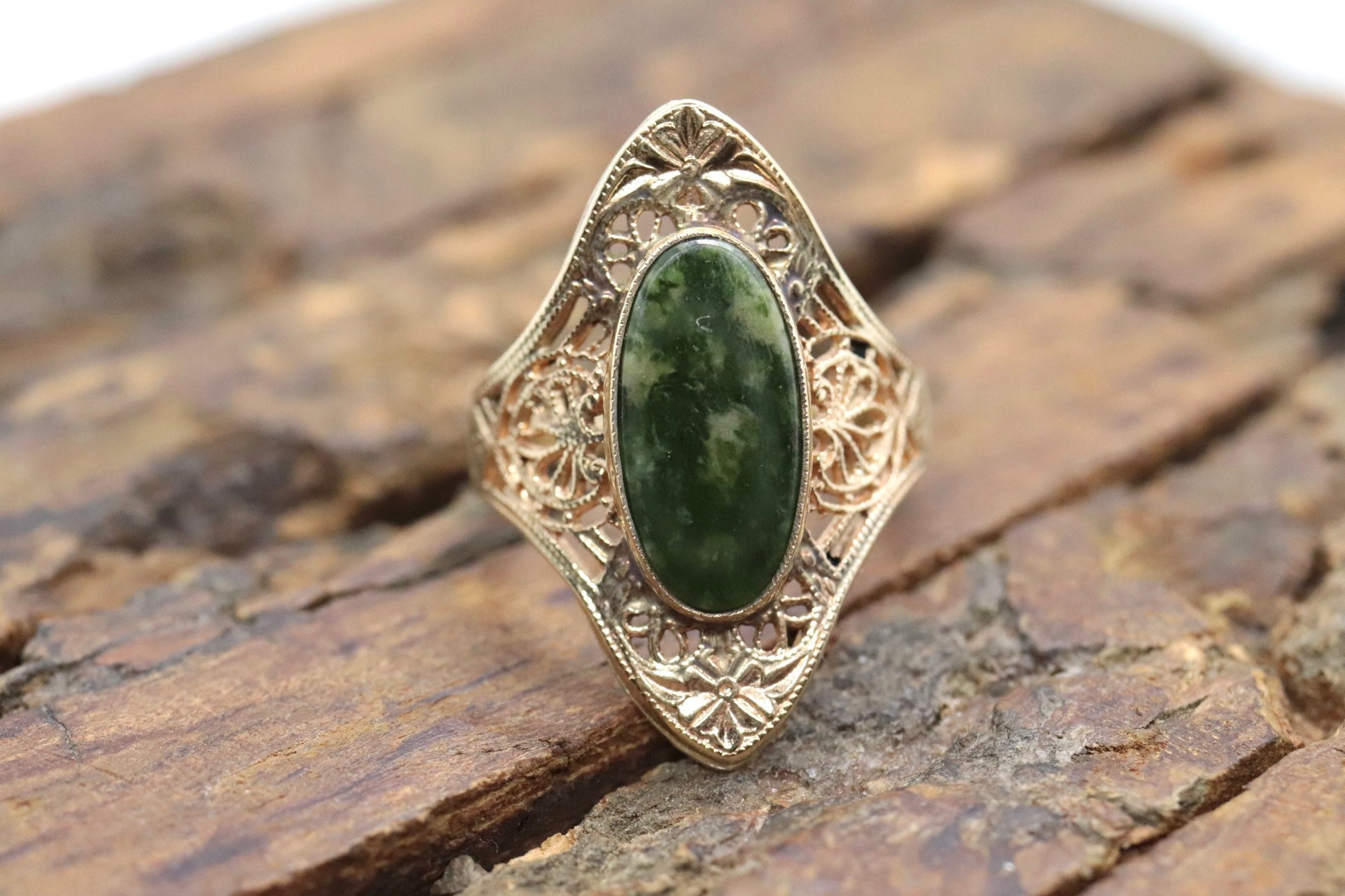 10k Open Flowers Shield and Green Moss Agate ring. Skinny Dainty 10k PSCo Stamped ring. st97/75