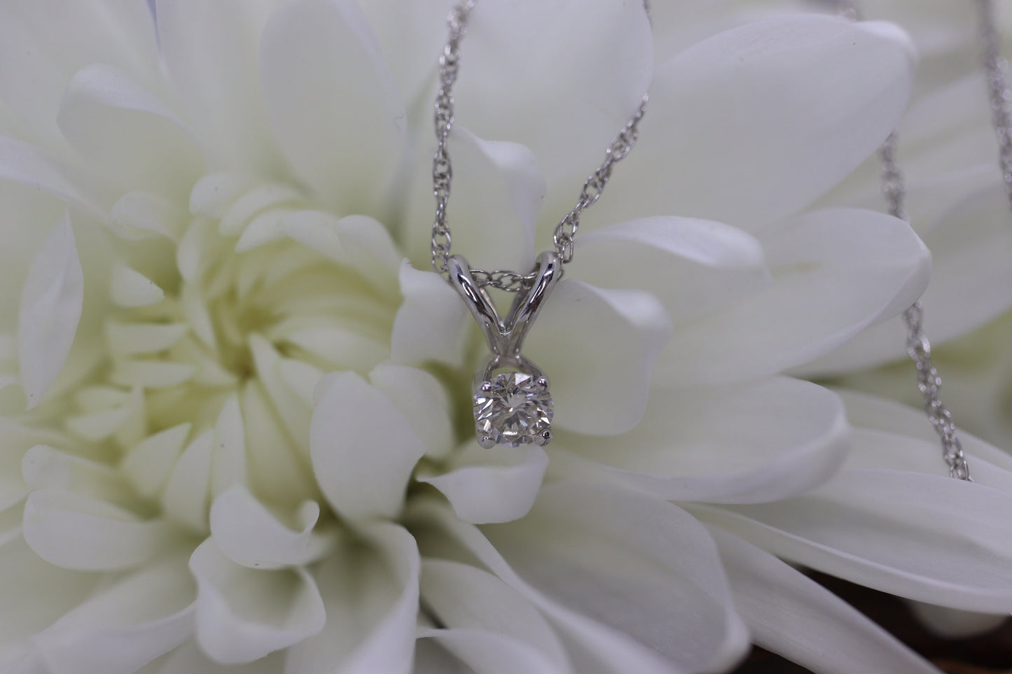 14k Diamond Solitaire Pendant. 14k White gold wheat necklace. st(126/50)