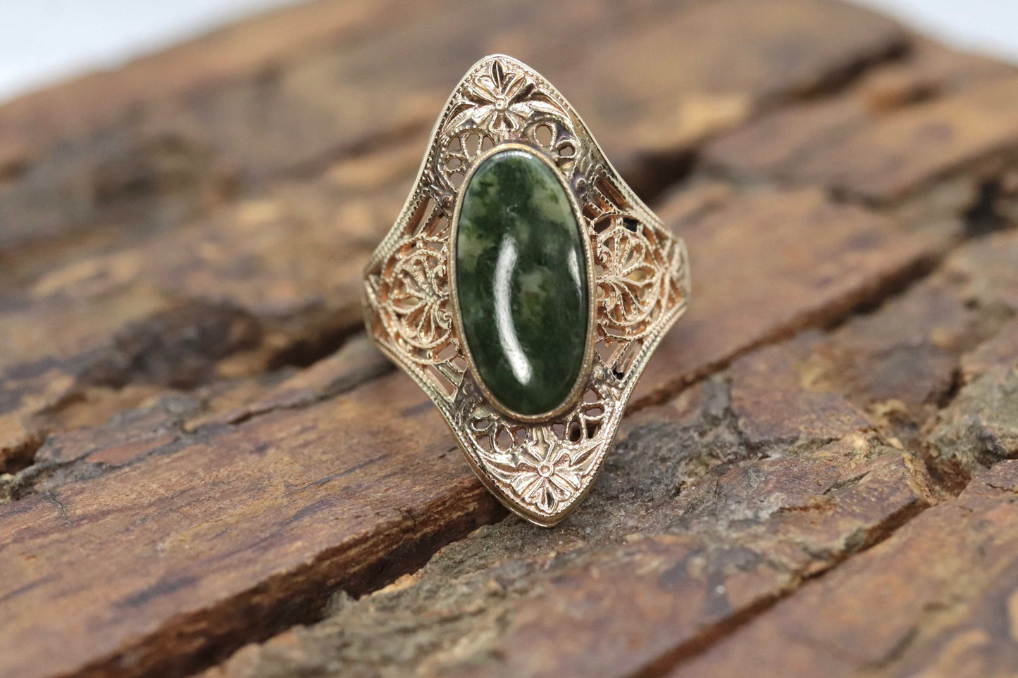 10k Open Flowers Shield and Green Moss Agate ring. Skinny Dainty 10k PSCo Stamped ring. st97/75