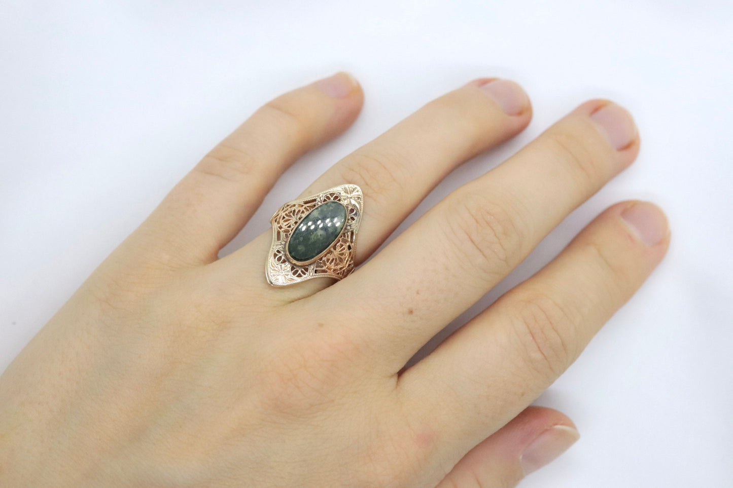 10k Open Flowers Shield and Green Moss Agate ring. Skinny Dainty 10k PSCo Stamped ring. st97/75