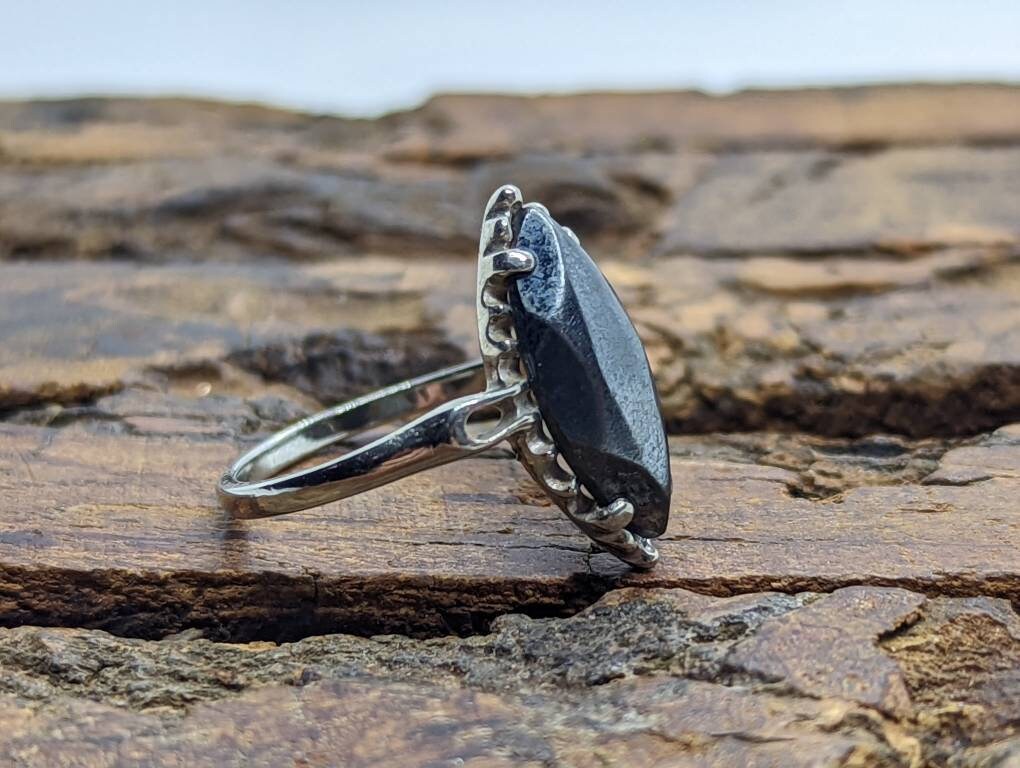 Marquise Hematite ring. 10k white gold Hematite ring. Navette Hematite ring. St(89/70)