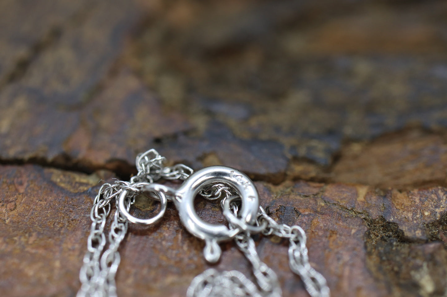 14k Diamond Solitaire Pendant. 14k White gold wheat necklace. st(126/50)