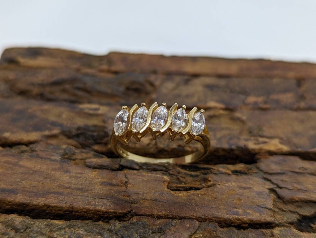 14k Marquise Diamond CZ Ring. Yellow Gold and CZ band st(88/11)
